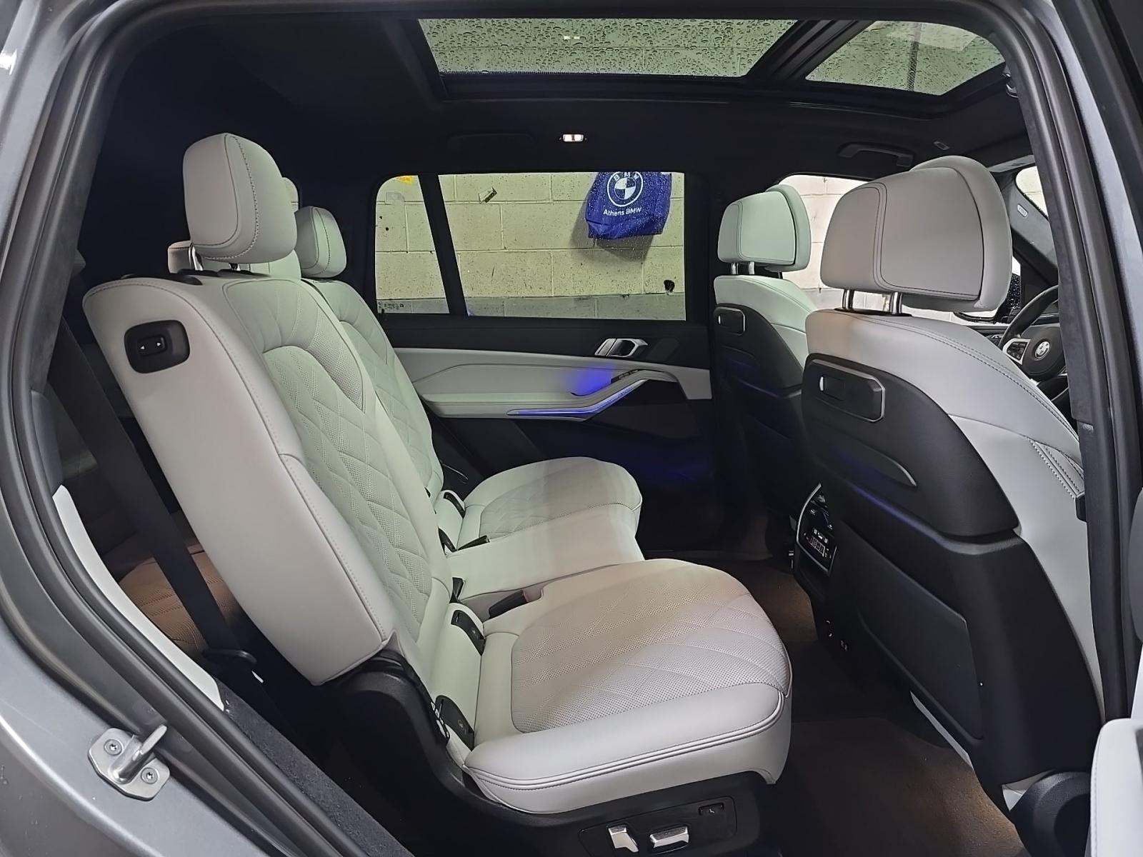 2023 BMW X7 xDrive40i AWD