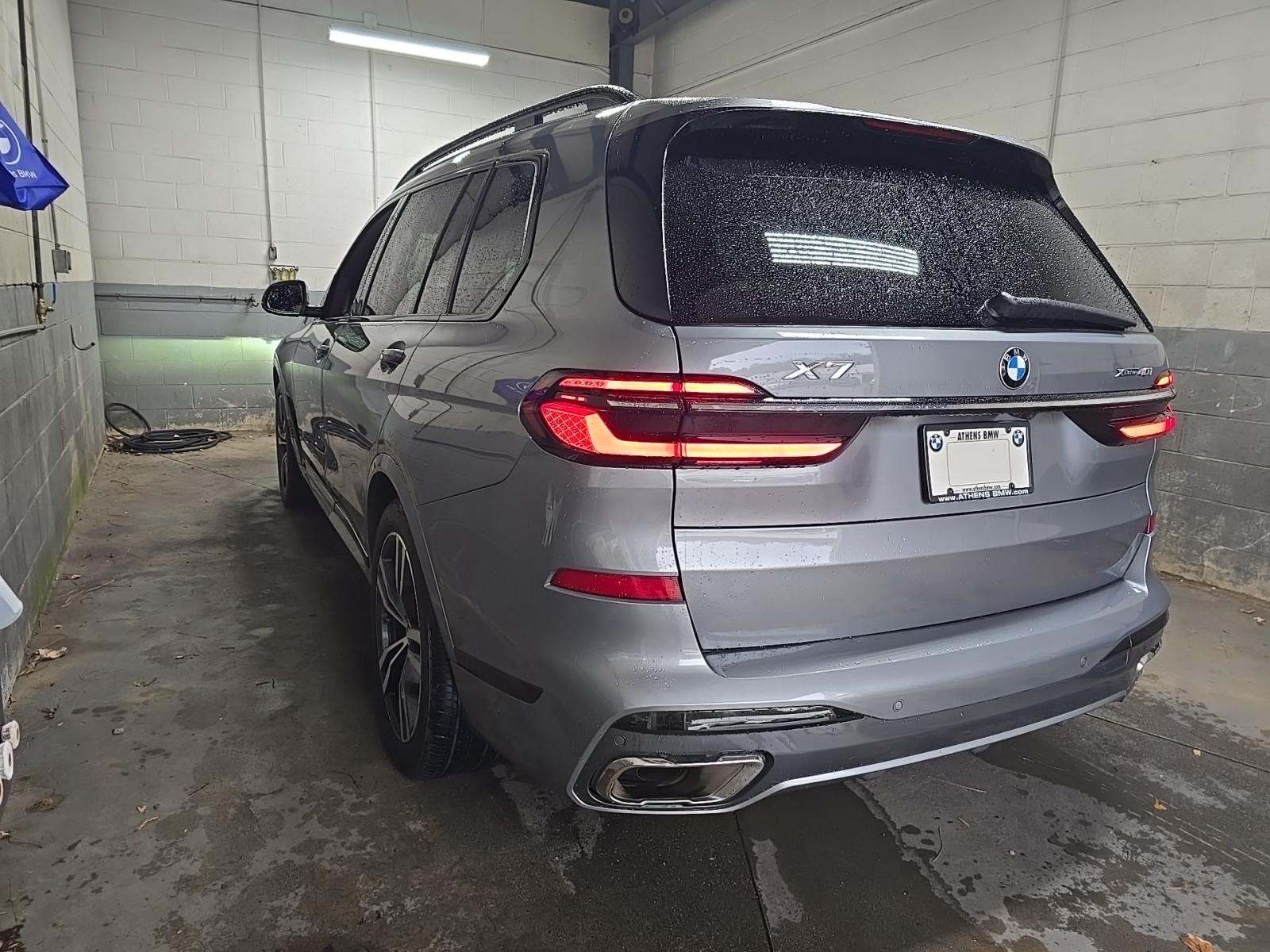 2023 BMW X7 xDrive40i AWD