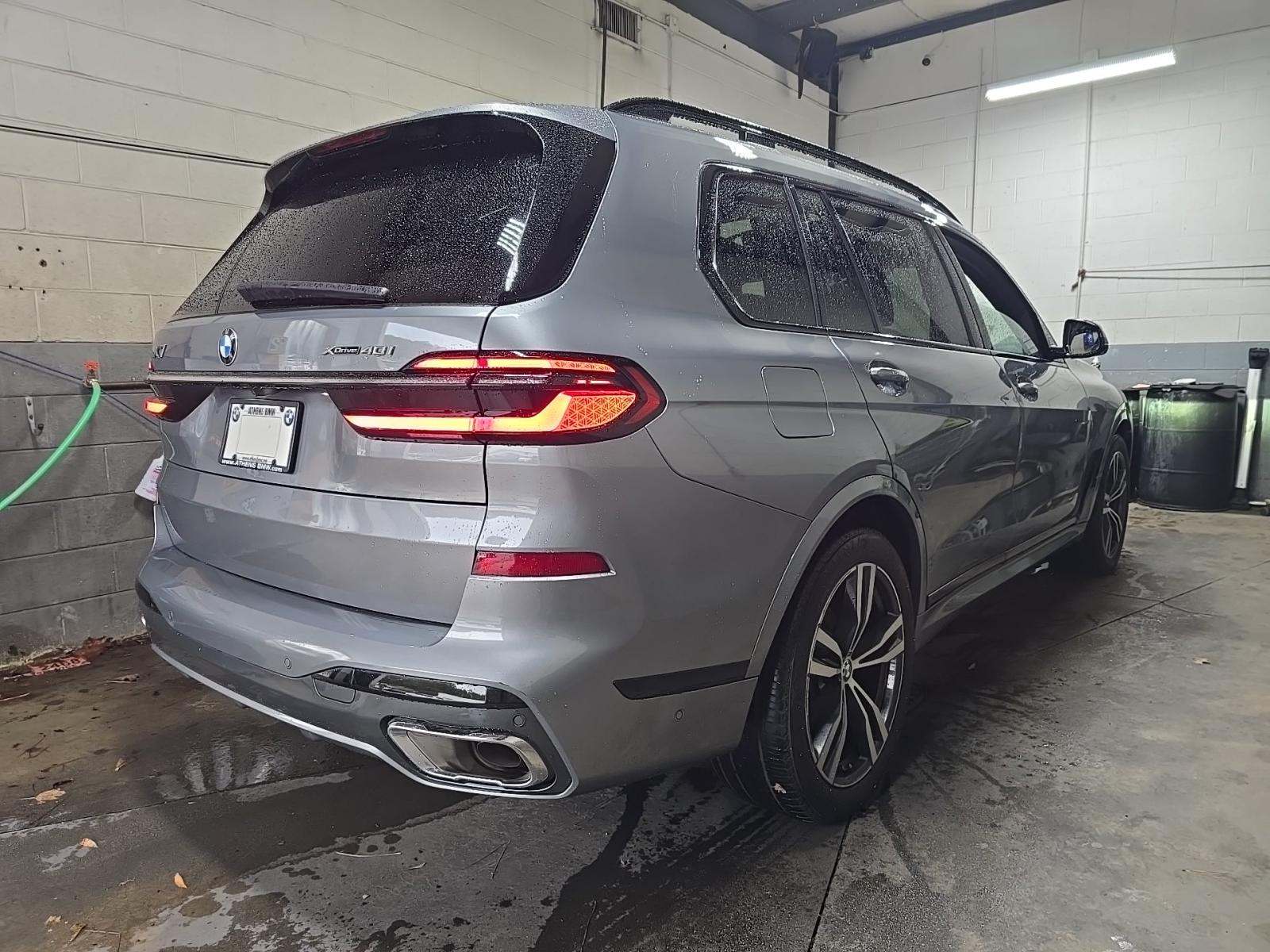 2023 BMW X7 xDrive40i AWD