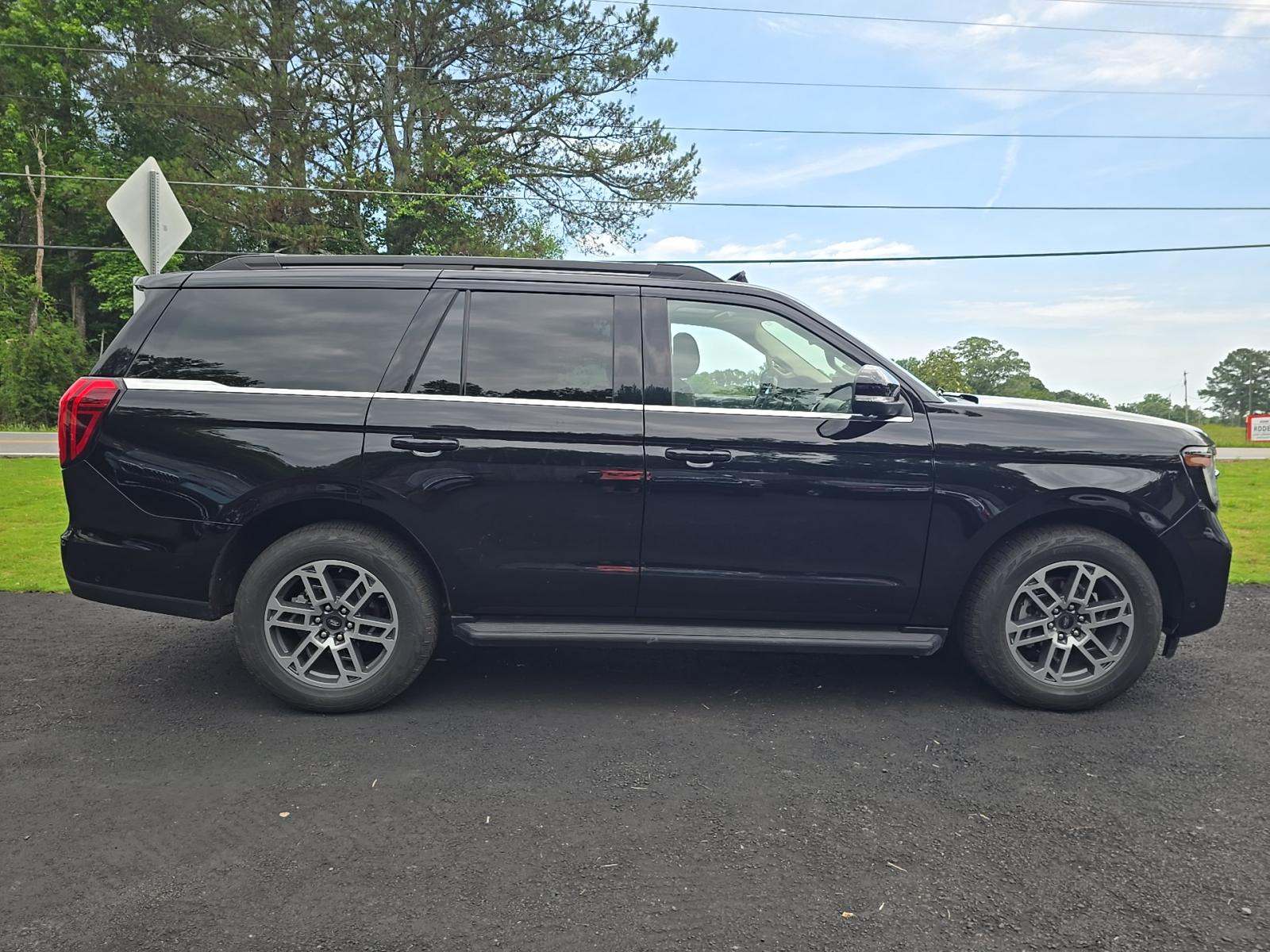 FORD EXPEDITION - 4
