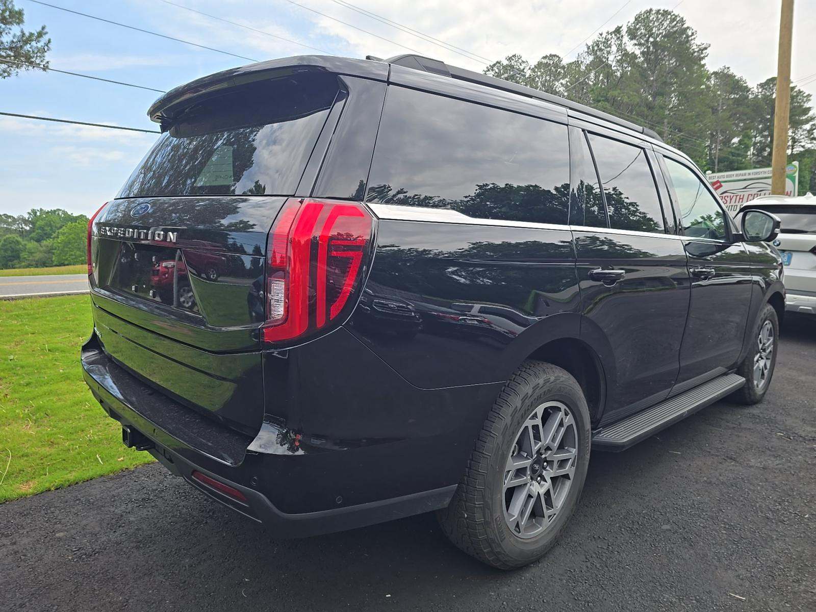 FORD EXPEDITION - 3