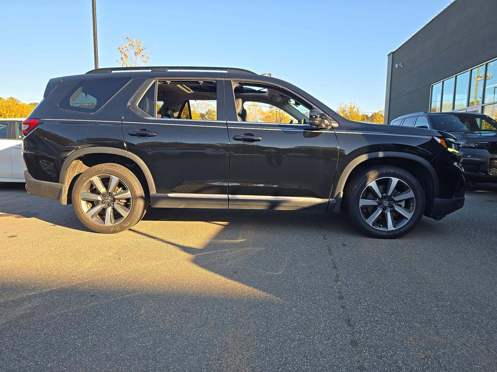 2023 Honda Pilot Elite AWD