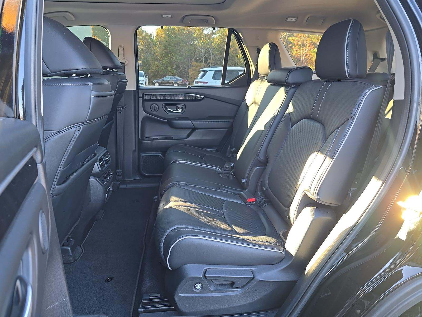 2023 Honda Pilot Elite AWD