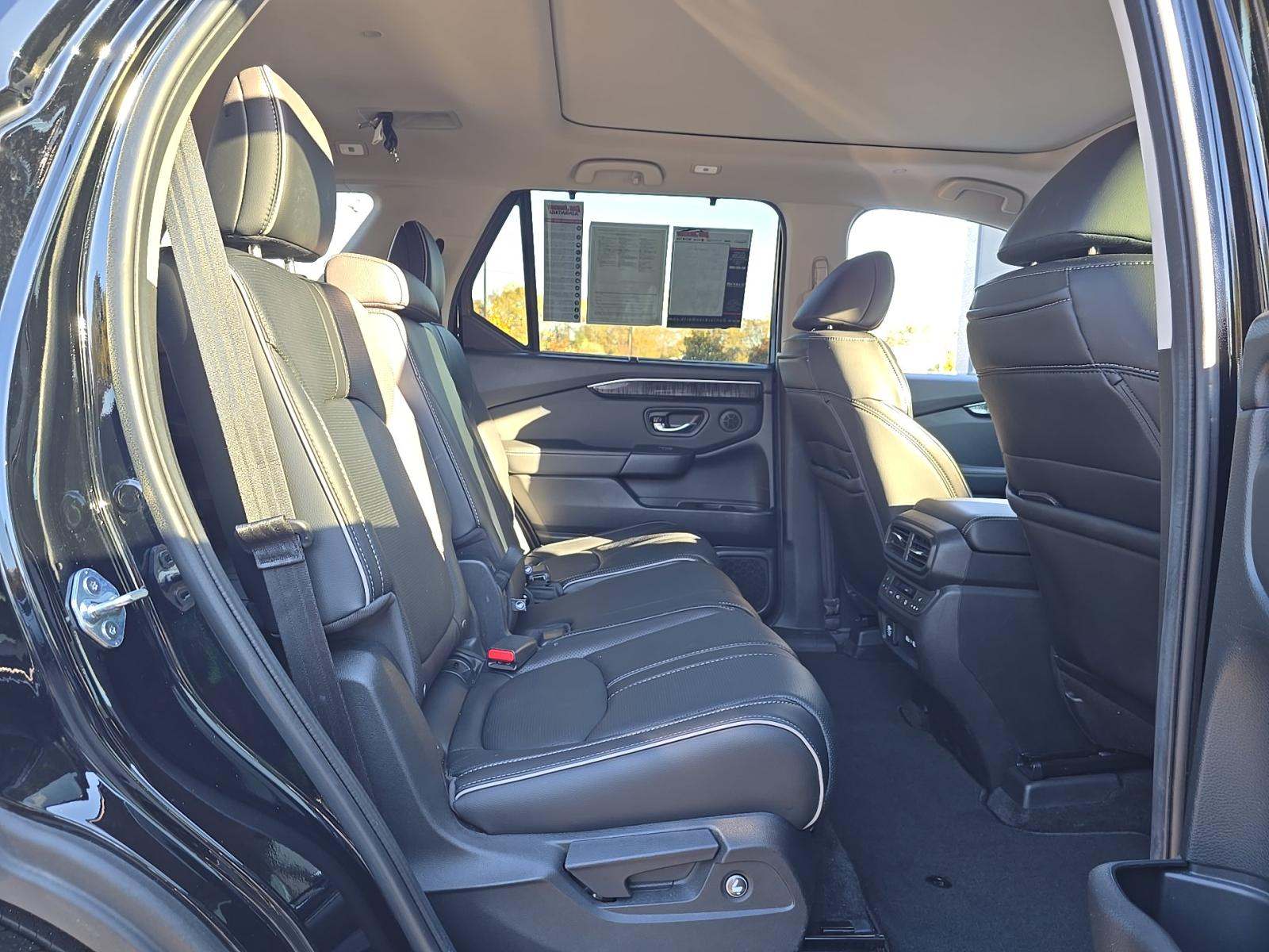 2023 Honda Pilot Elite AWD