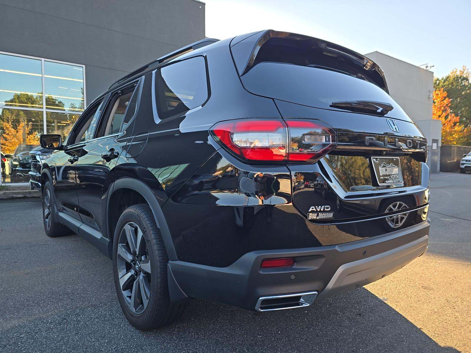 2023 Honda Pilot Elite AWD