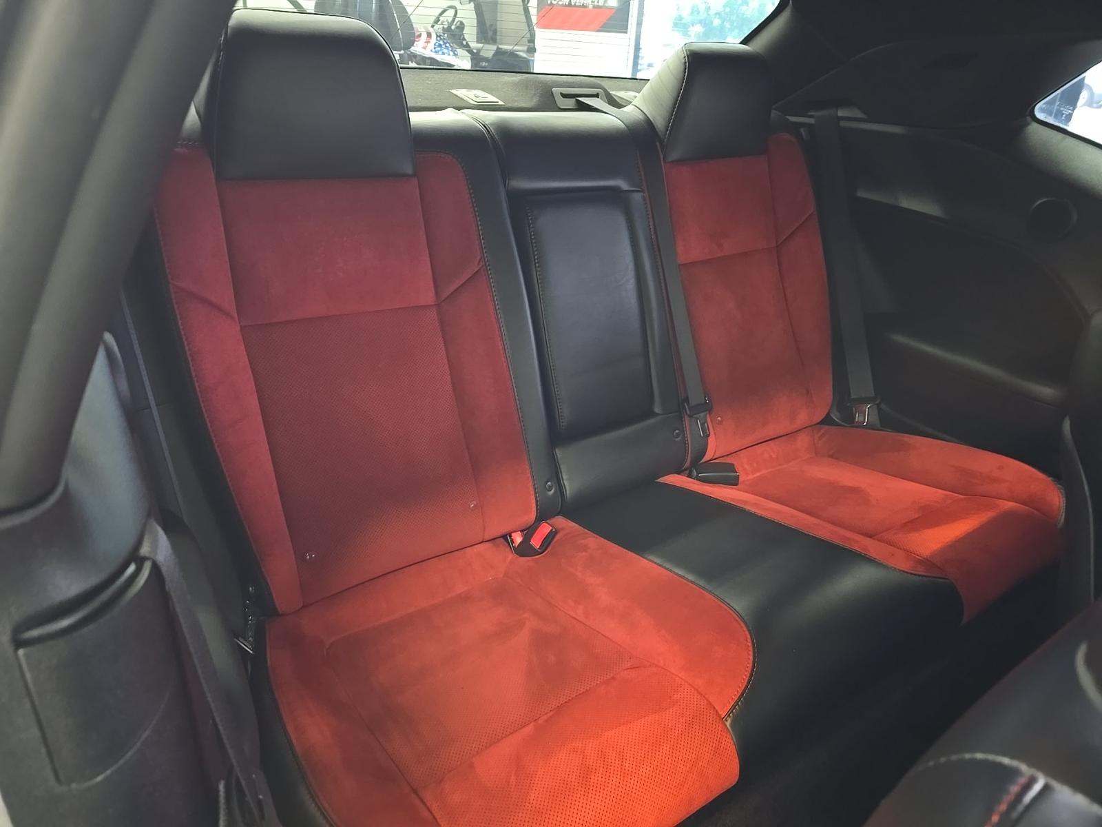 2016 Dodge Challenger R/T 392 HEMI Scat Pack Shaker RWD