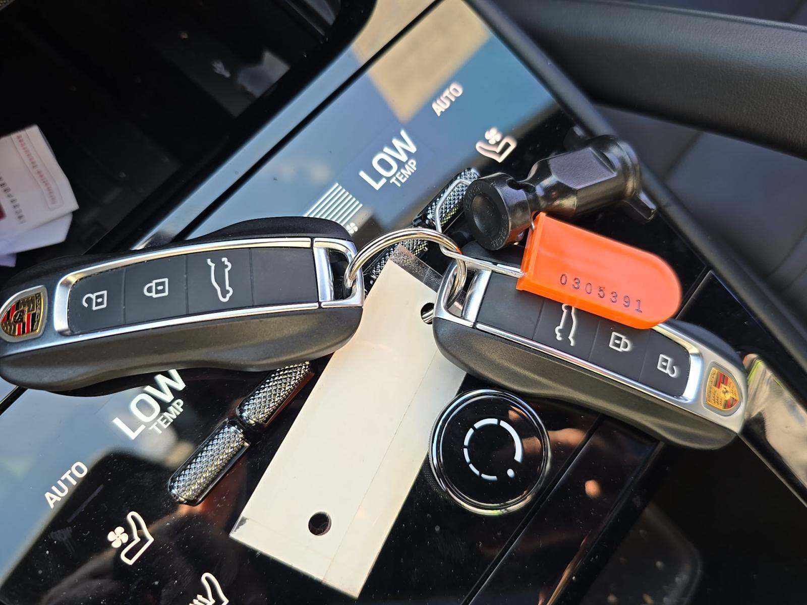 2025 Porsche Cayenne Base AWD