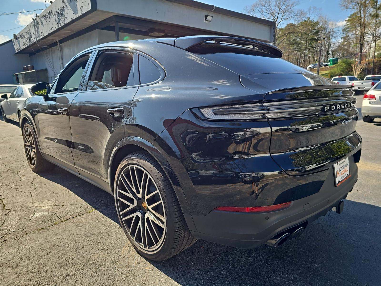 2025 Porsche Cayenne Base AWD