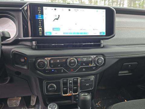 JEEP 4XE BACKCOUNTRY - 9