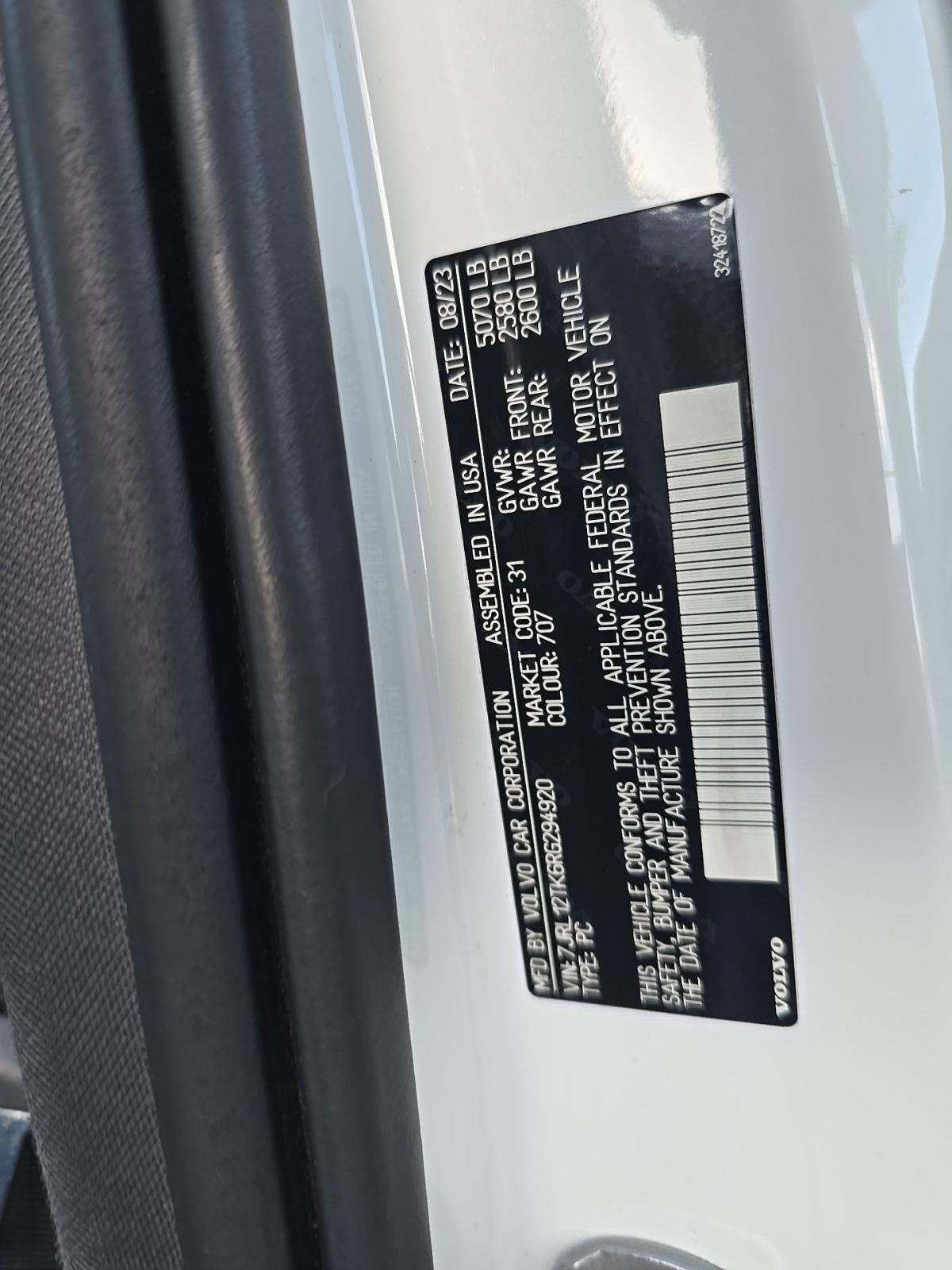 2024 Volvo S60 B5 Core AWD