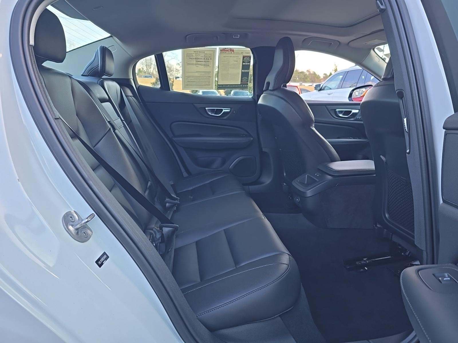 2024 Volvo S60 B5 Core AWD