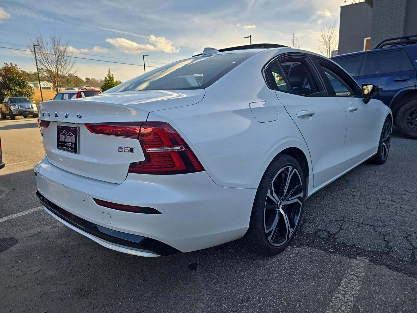 2024 Volvo S60 B5 Core AWD