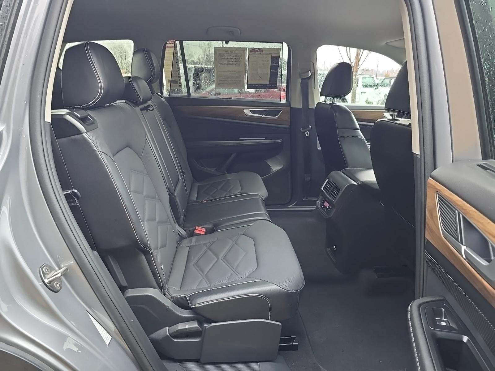 2024 Volkswagen Atlas 2.0T SE FWD