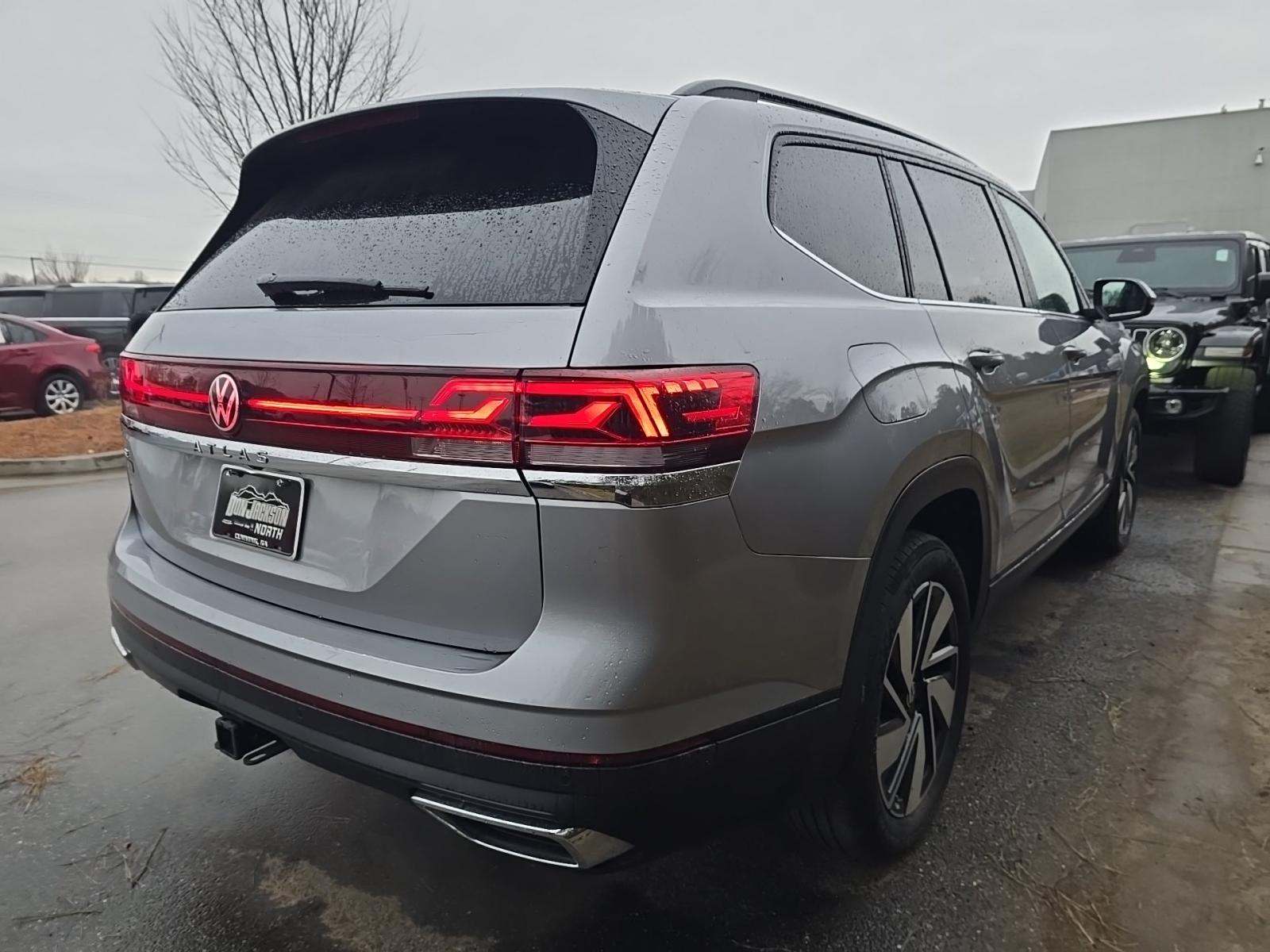 2024 Volkswagen Atlas 2.0T SE FWD