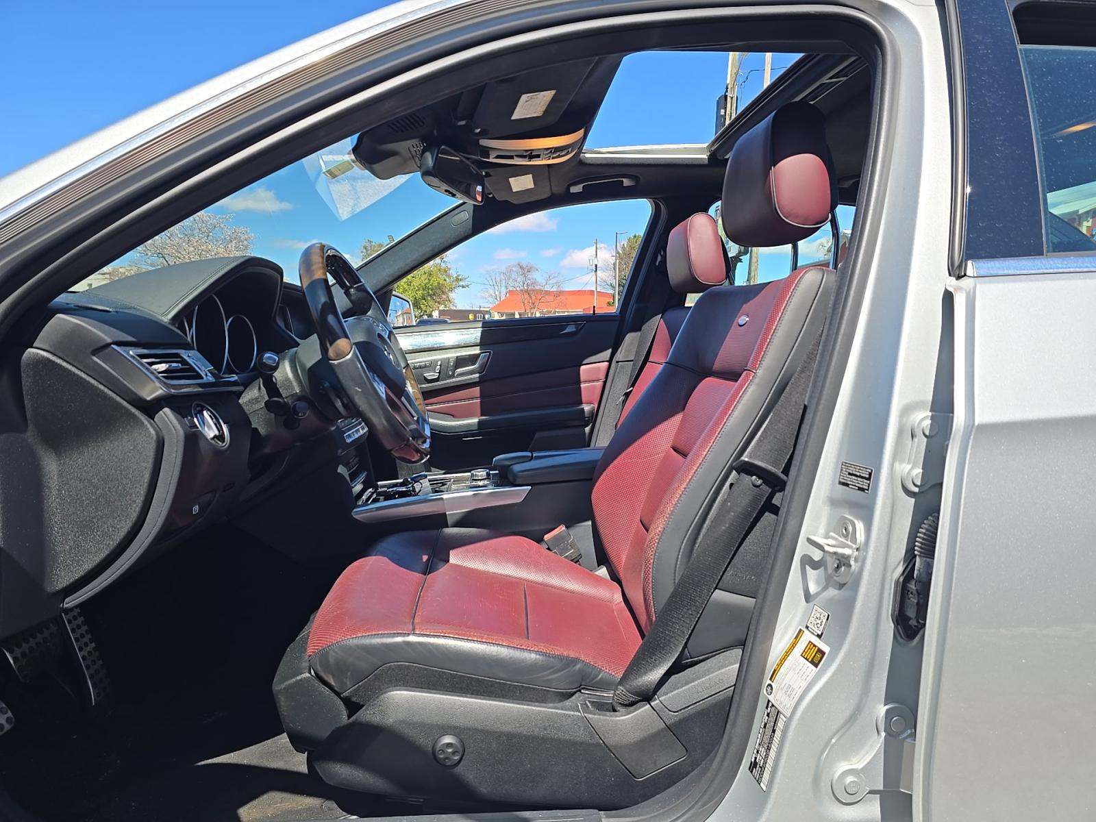 MERCEDES-BENZ E-CLASS - 6