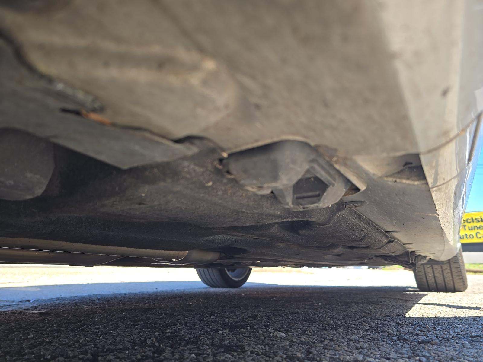 MERCEDES-BENZ E-CLASS - 7