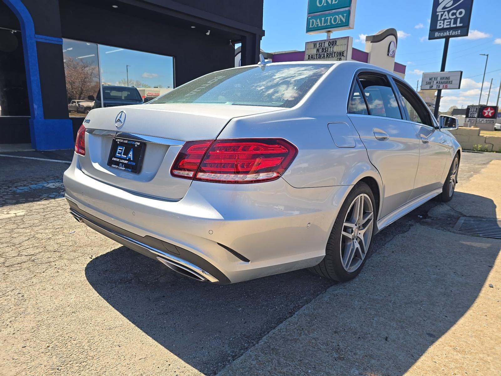 MERCEDES-BENZ E-CLASS - 2