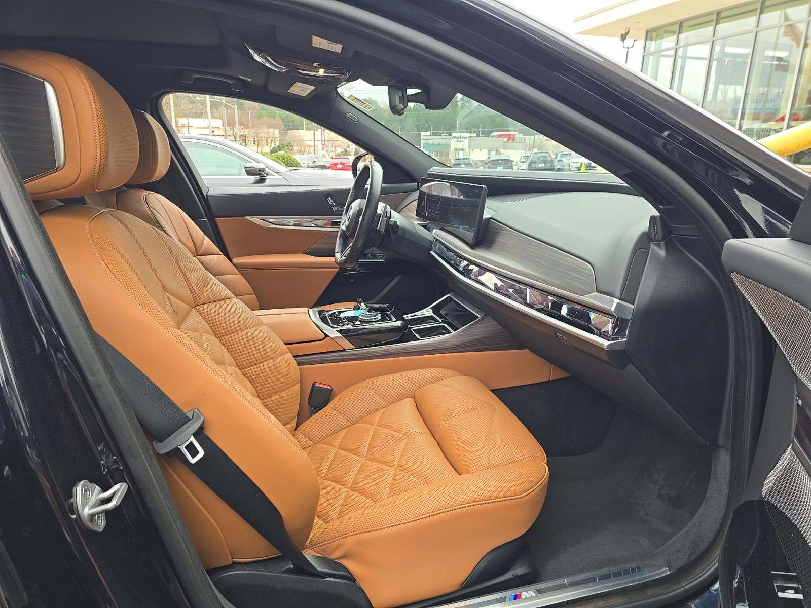 2023 BMW 7 Series 740i RWD