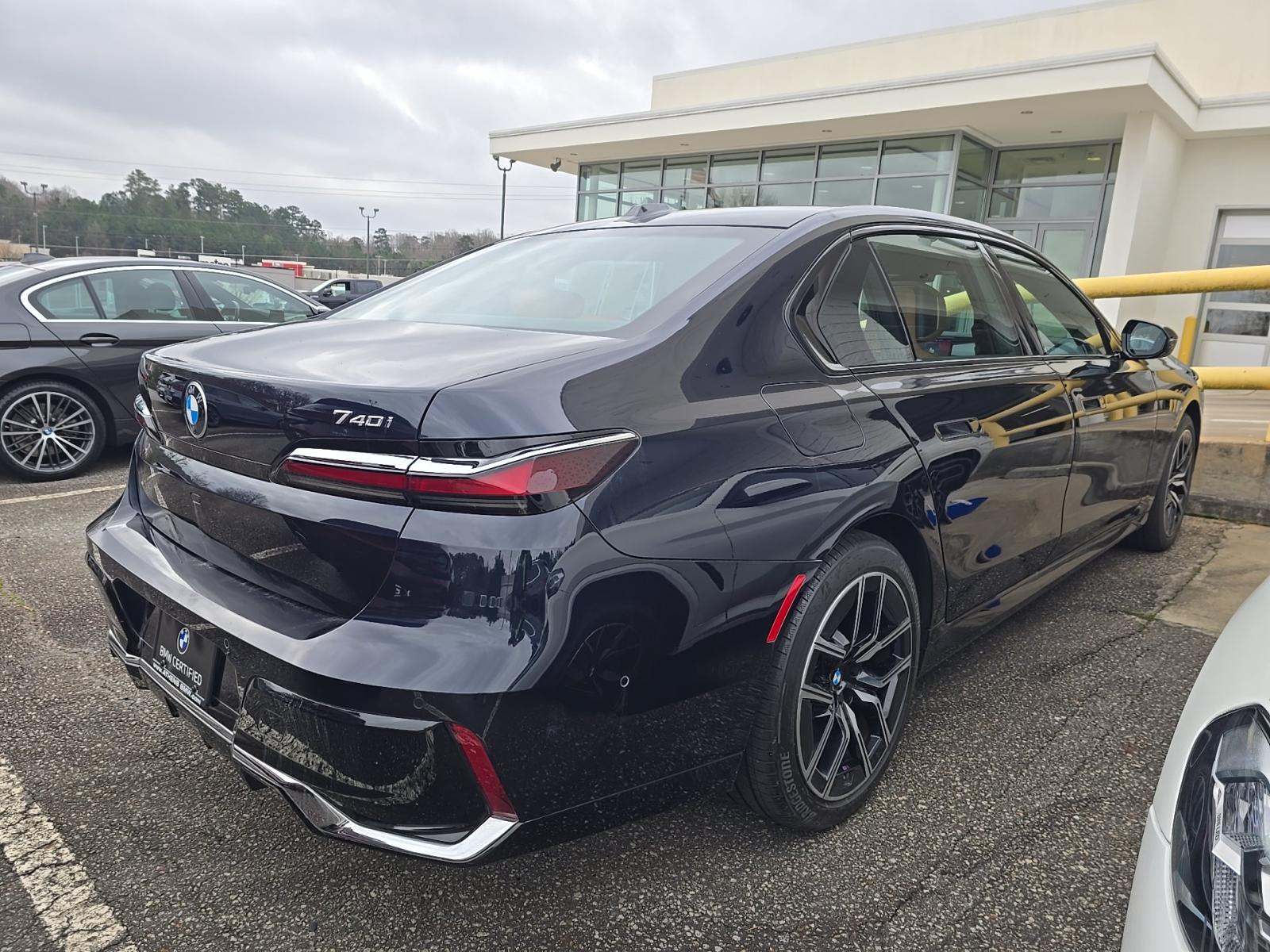 2023 BMW 7 Series 740i RWD