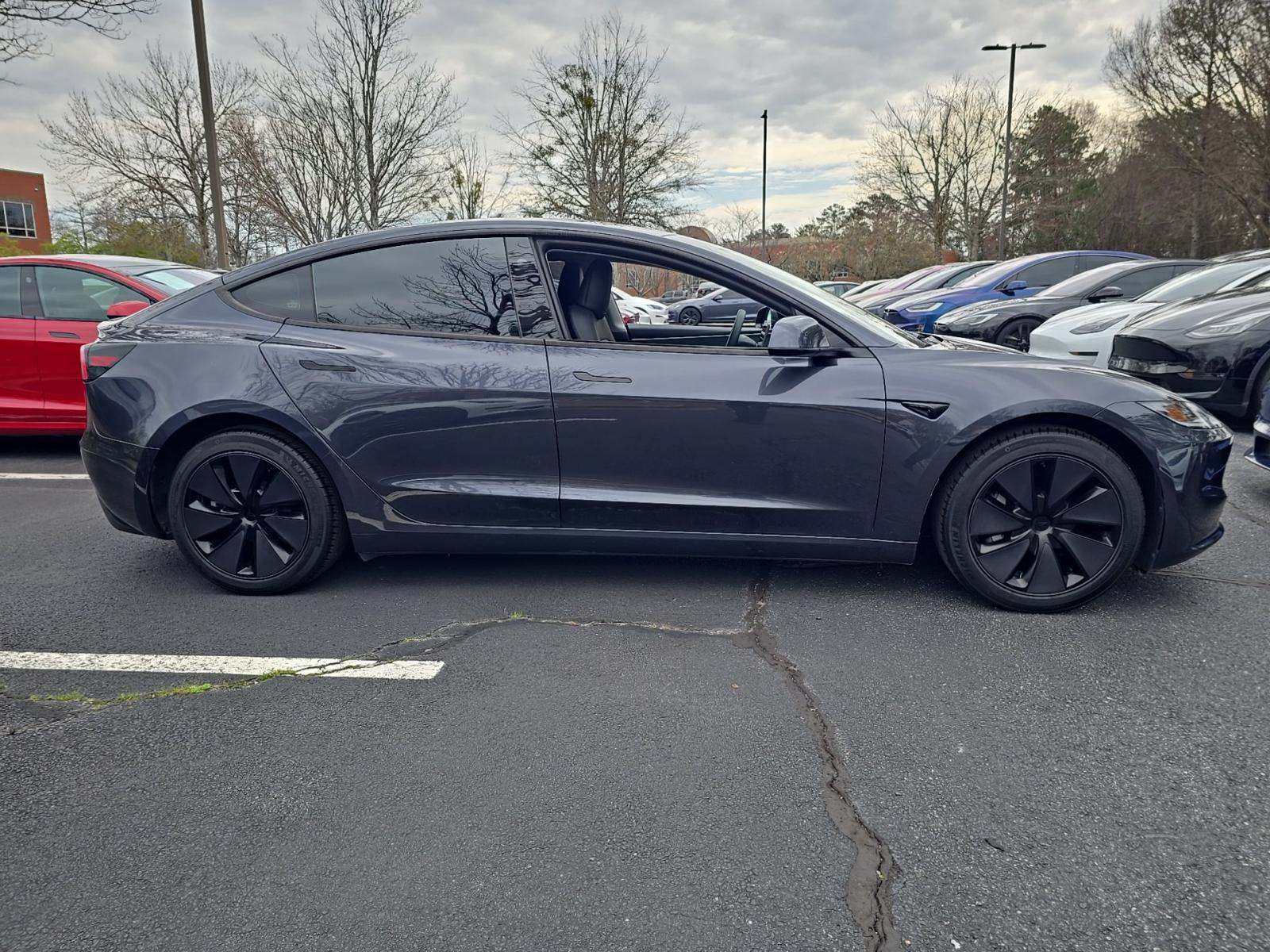 TESLA MODEL 3 - 4