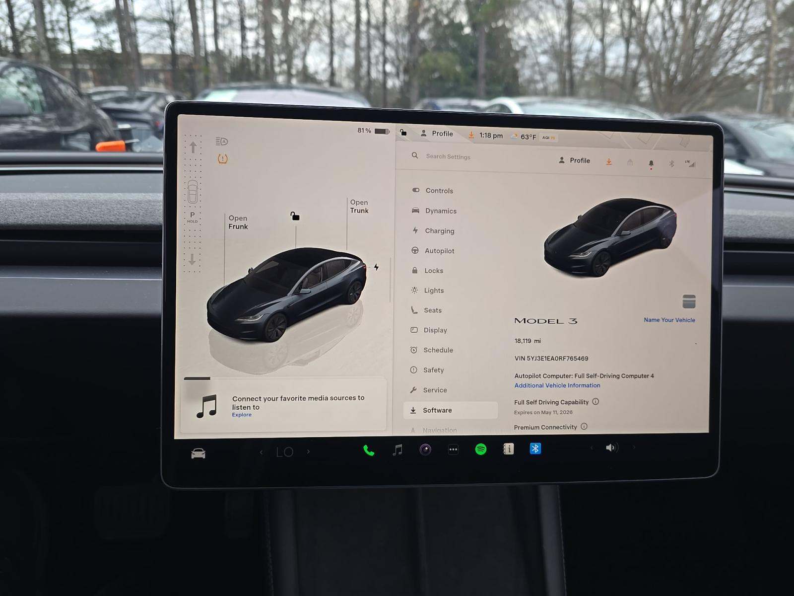 TESLA MODEL 3 - 10