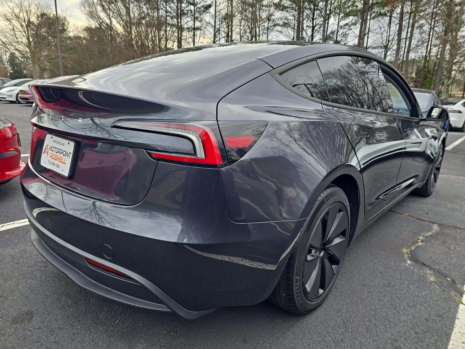 TESLA MODEL 3 - 3