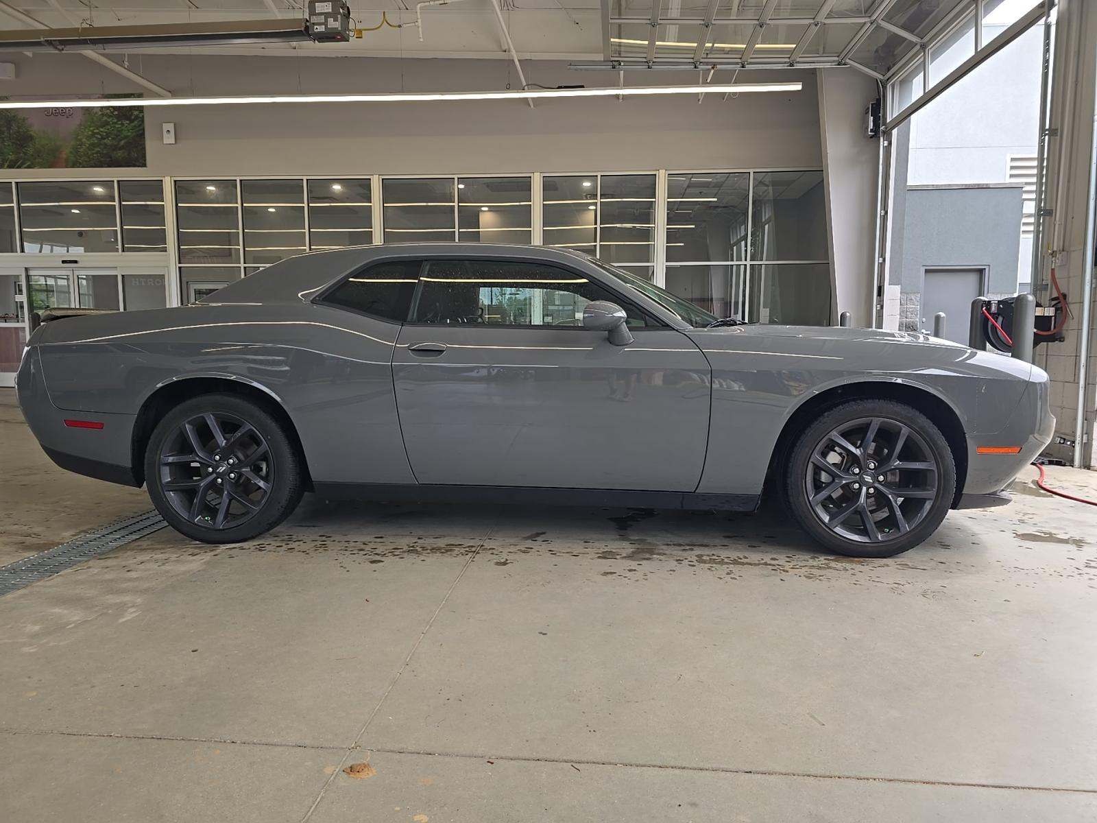 2023 Dodge Challenger SXT RWD