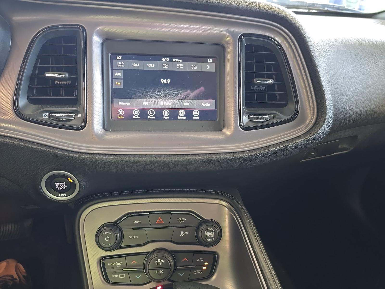 2023 Dodge Challenger SXT RWD