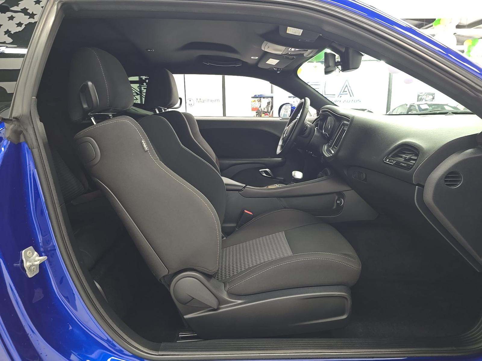 2018 Dodge Challenger R/T Shaker RWD