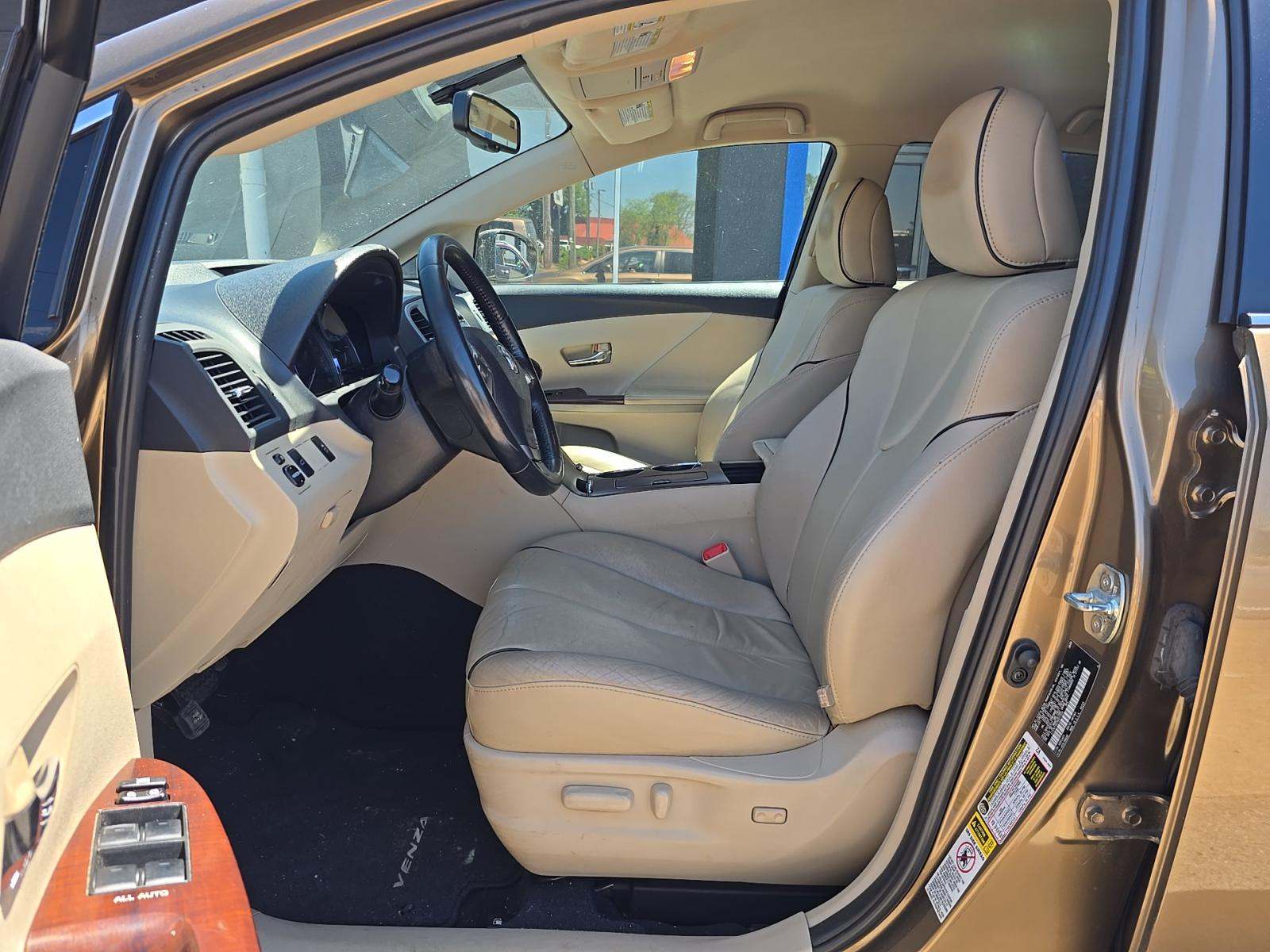 TOYOTA VENZA - 6