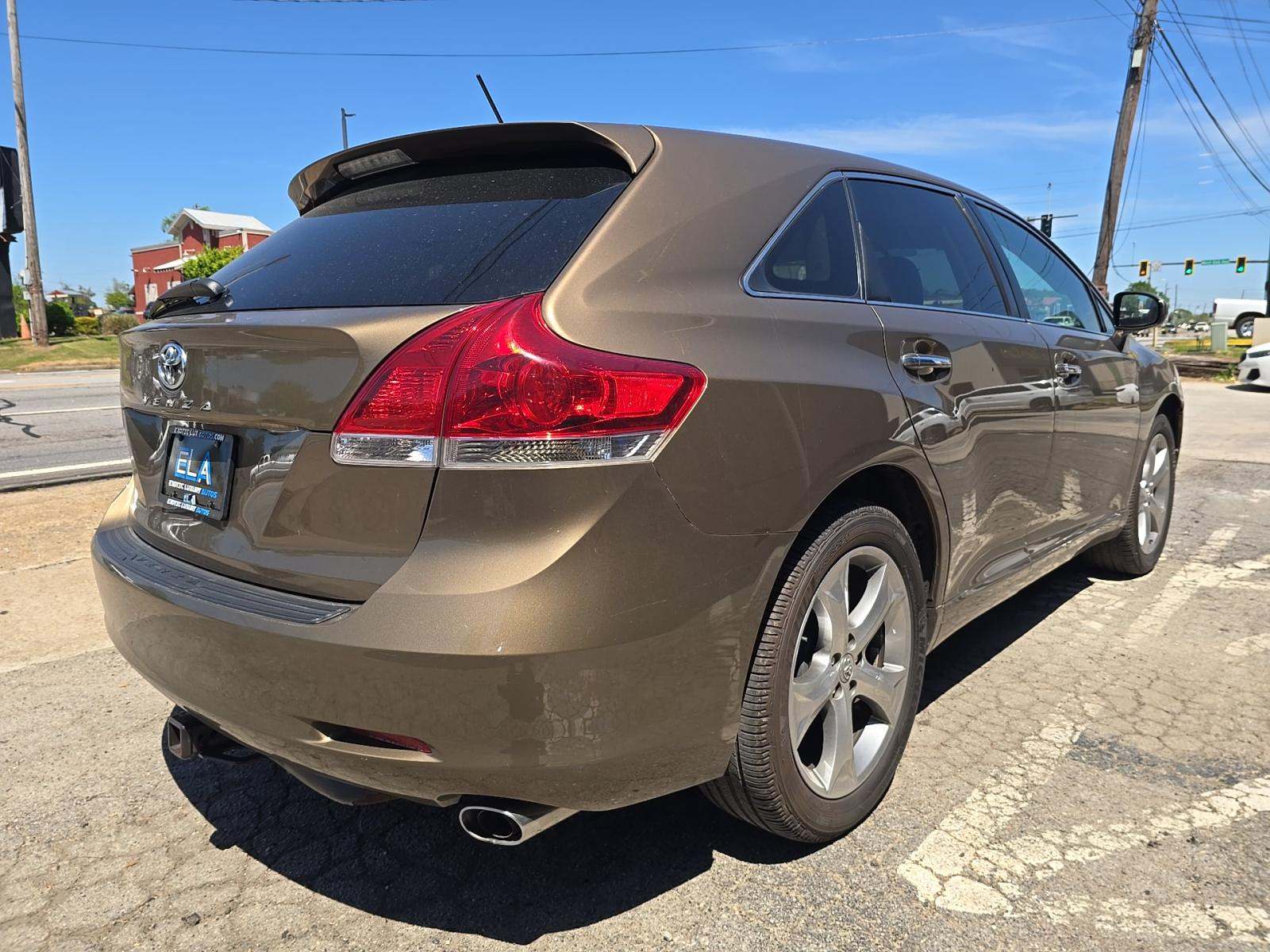 TOYOTA VENZA - 3
