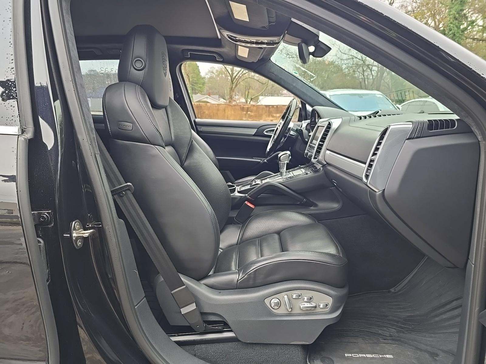 2016 Porsche Cayenne Turbo AWD