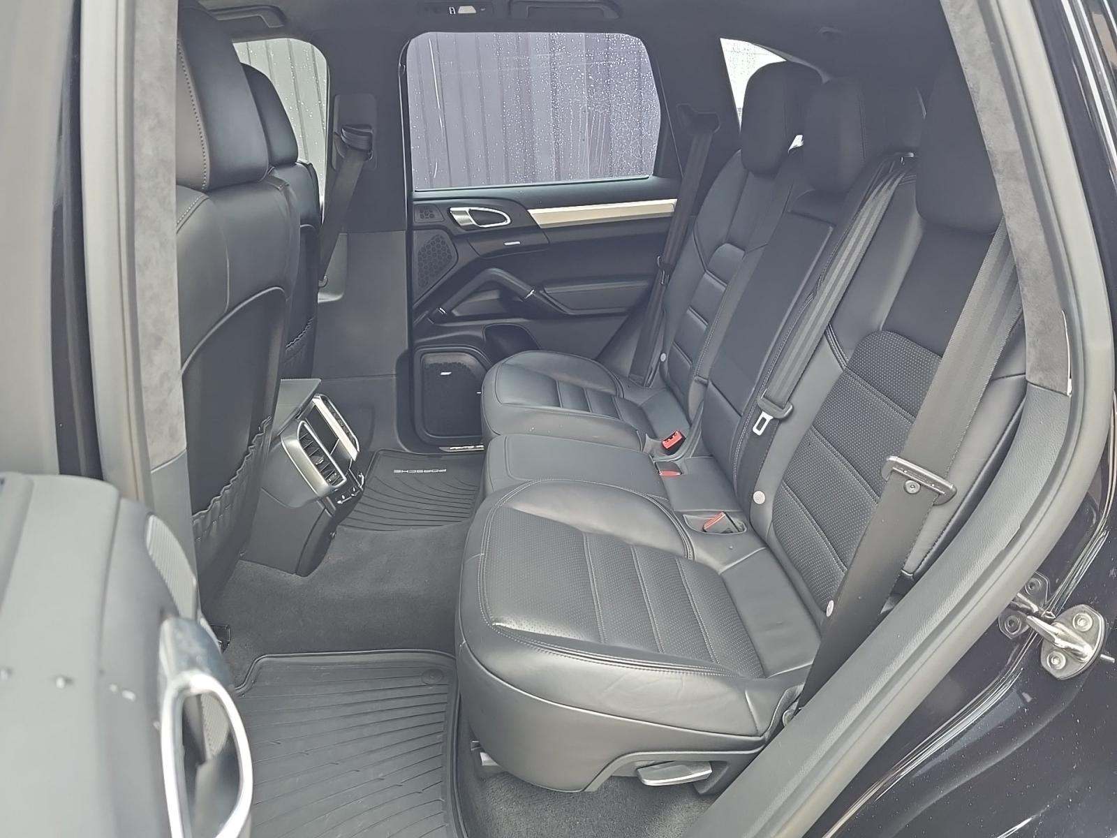 2016 Porsche Cayenne Turbo AWD