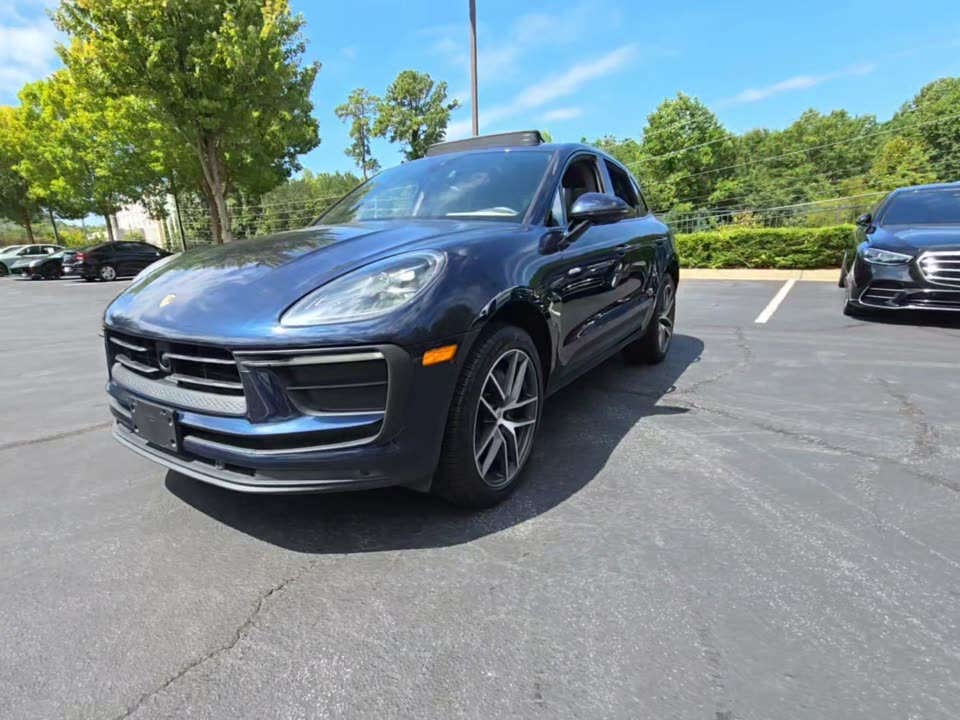 2022 Porsche Macan