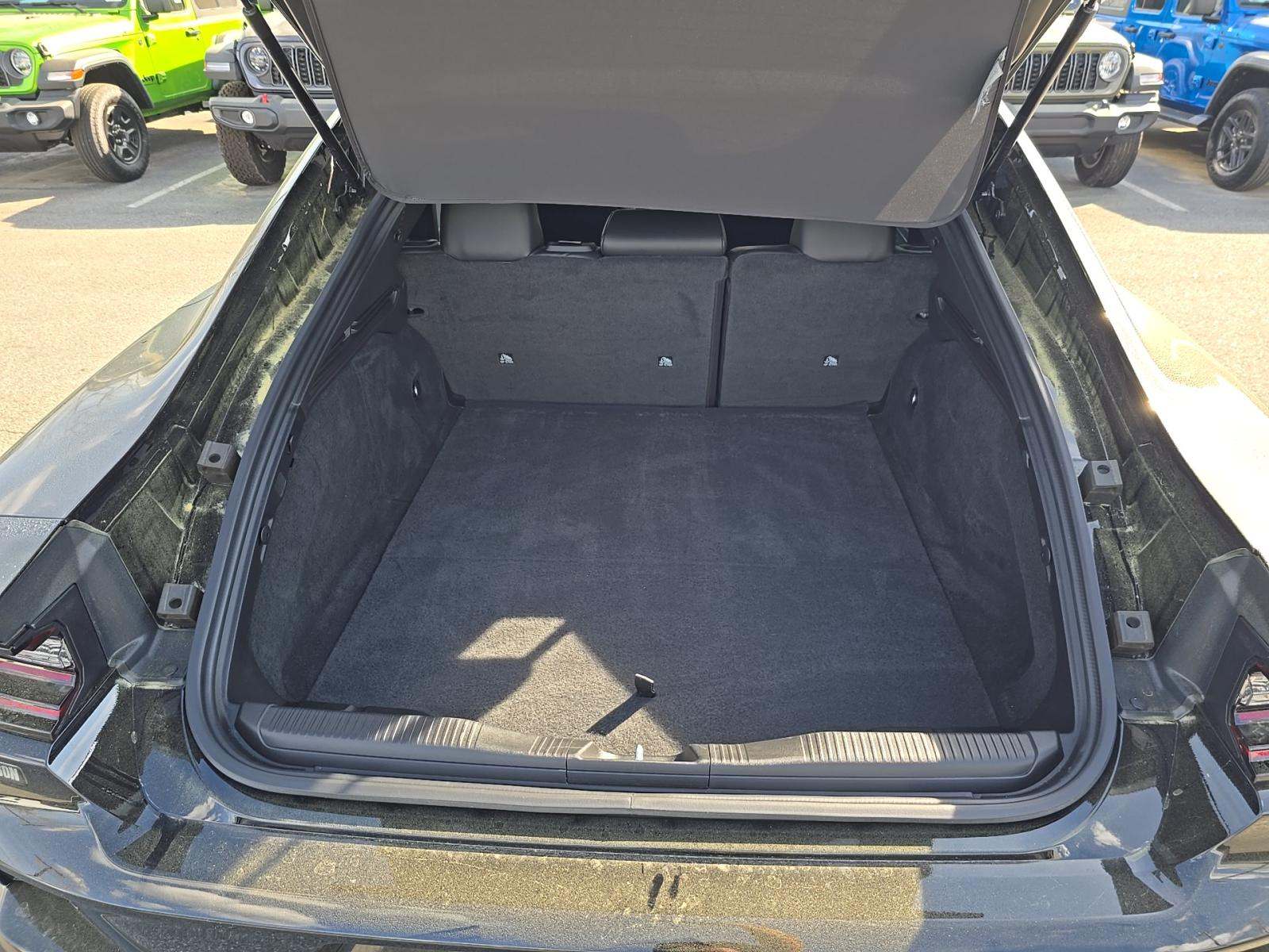 DODGE CHALLENGER - 10