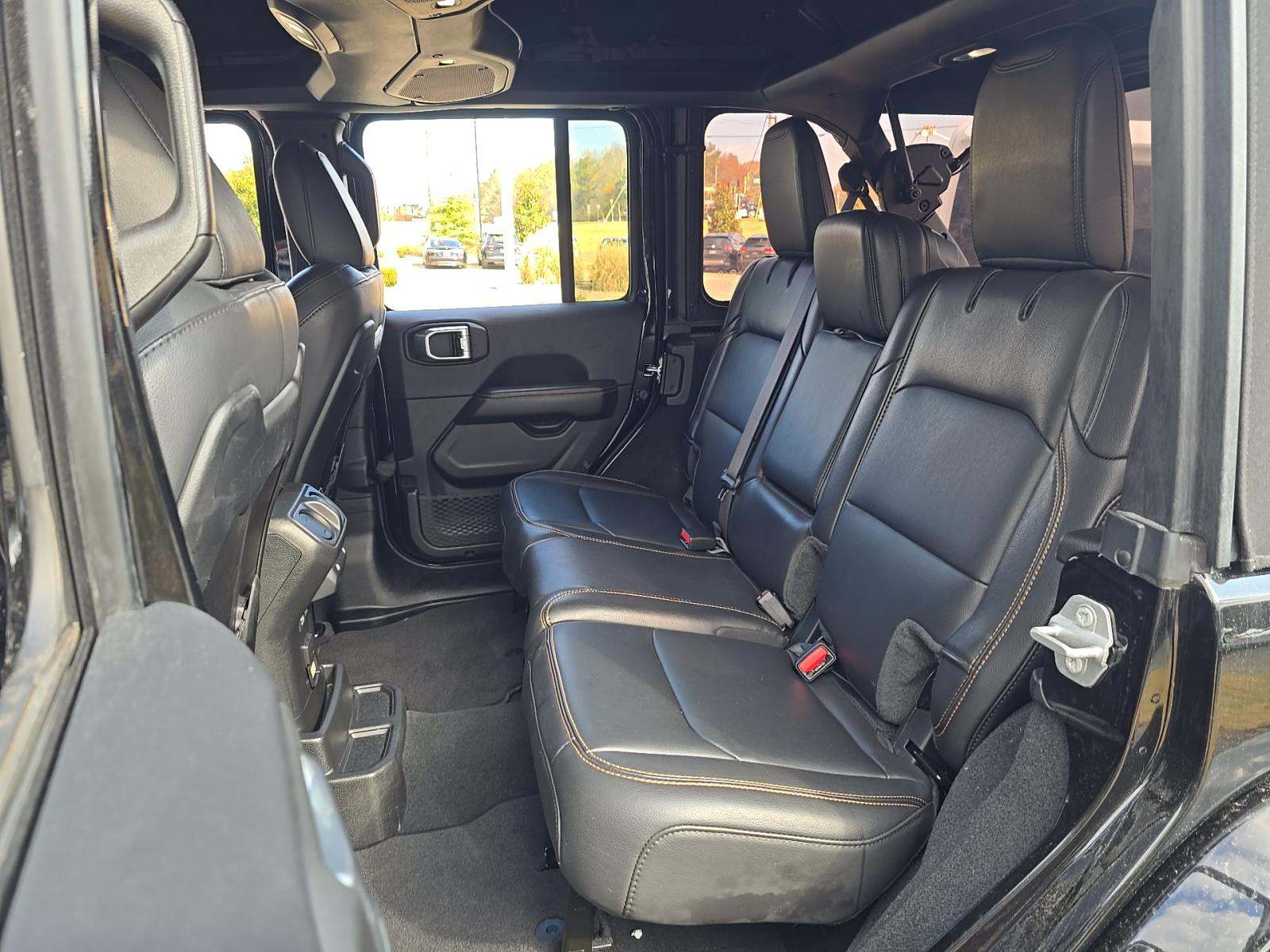 2024 Jeep Wrangler Sahara AWD