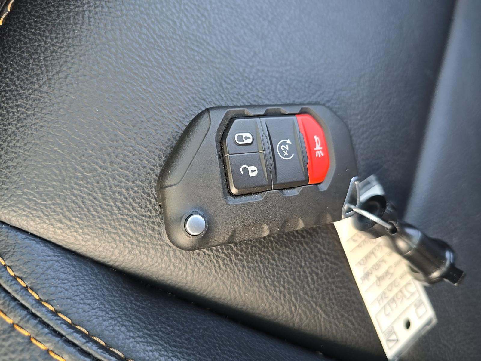 2024 Jeep Wrangler Sahara AWD