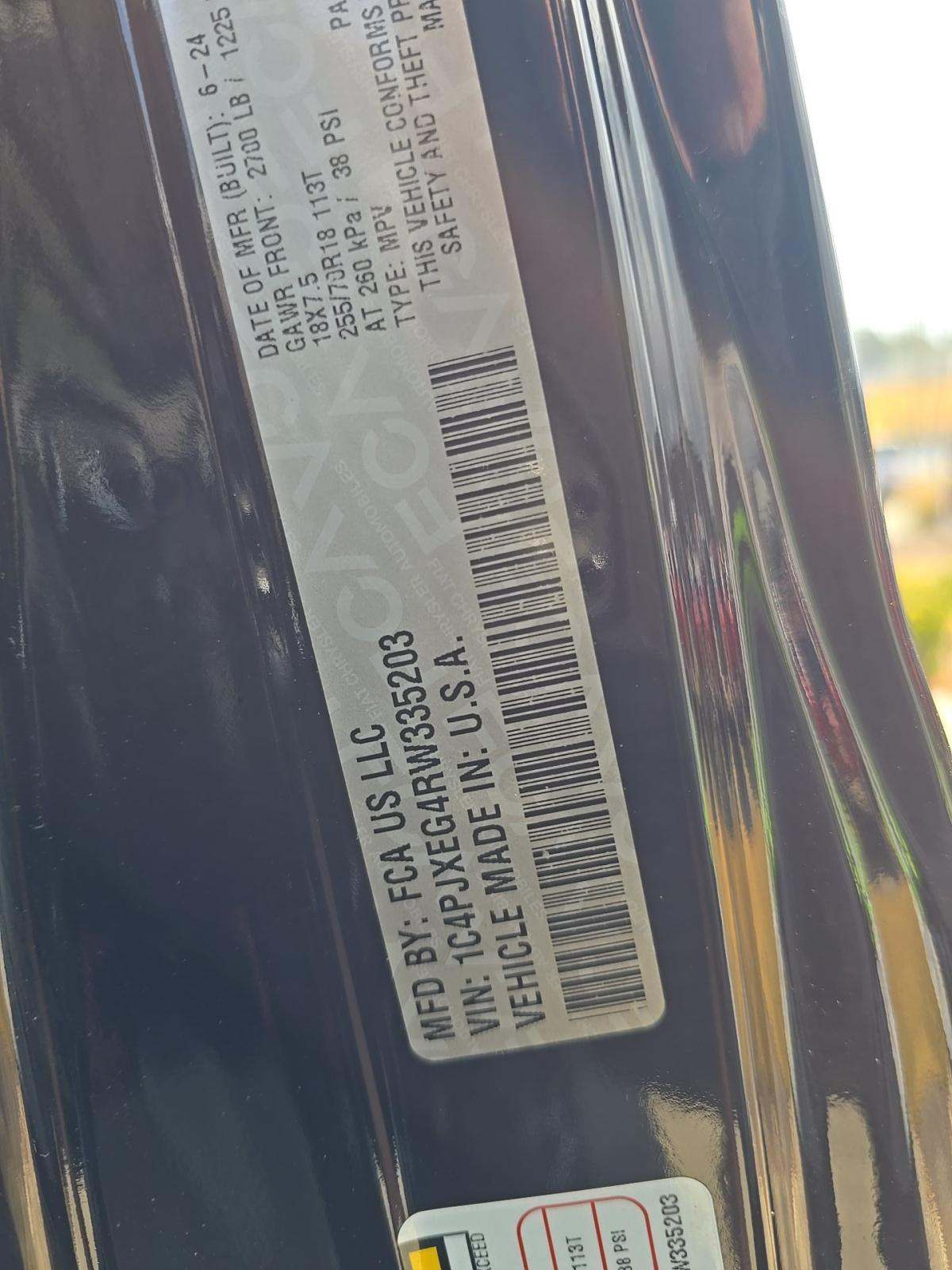 2024 Jeep Wrangler Sahara AWD