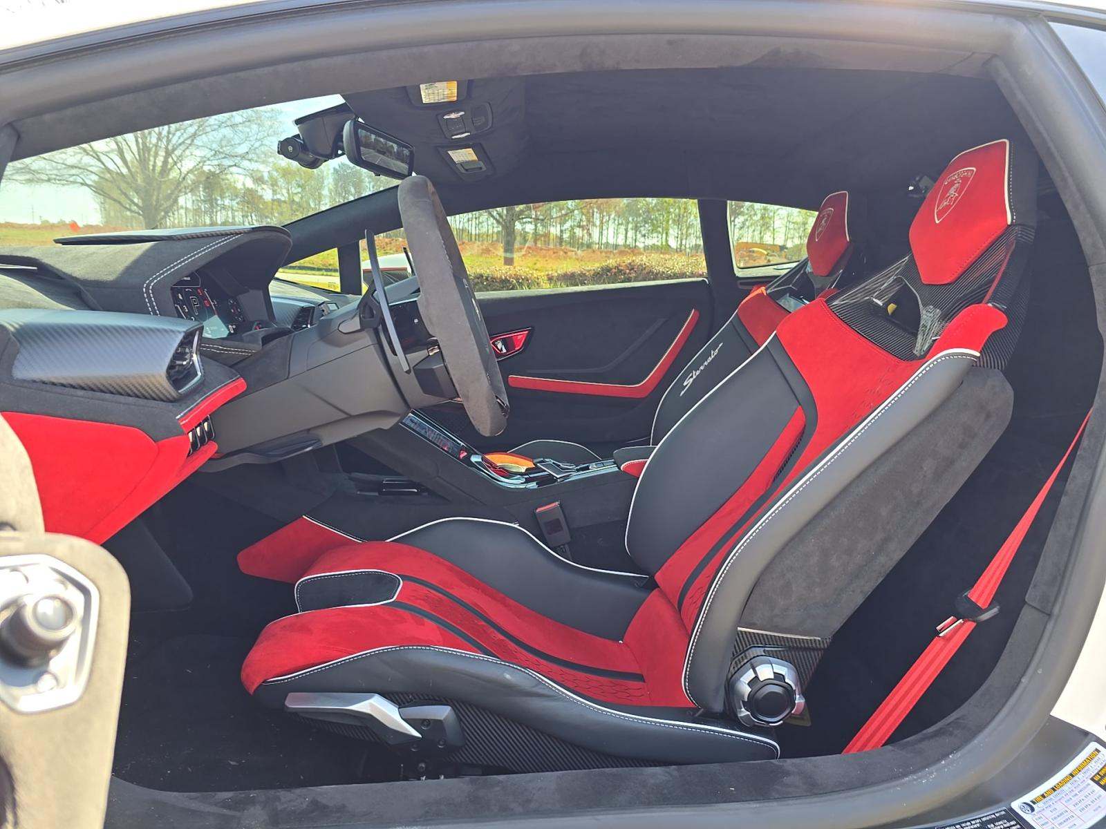 2024 Lamborghini Huracan Sterrato AWD