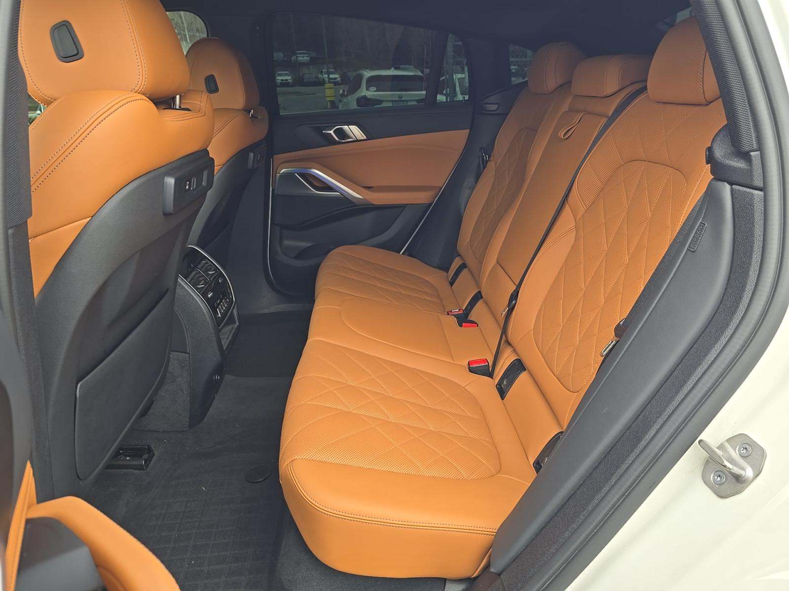 2023 BMW X6 xDrive40i AWD