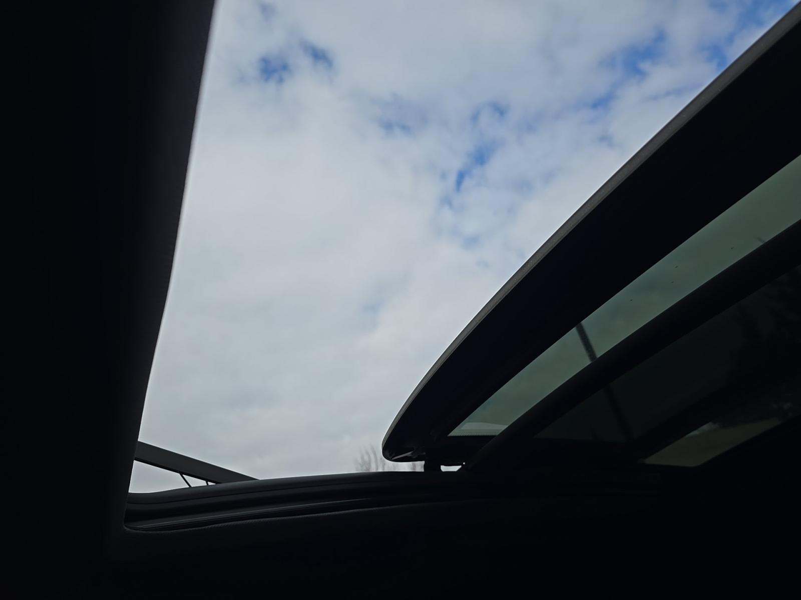 2023 BMW X6 xDrive40i AWD