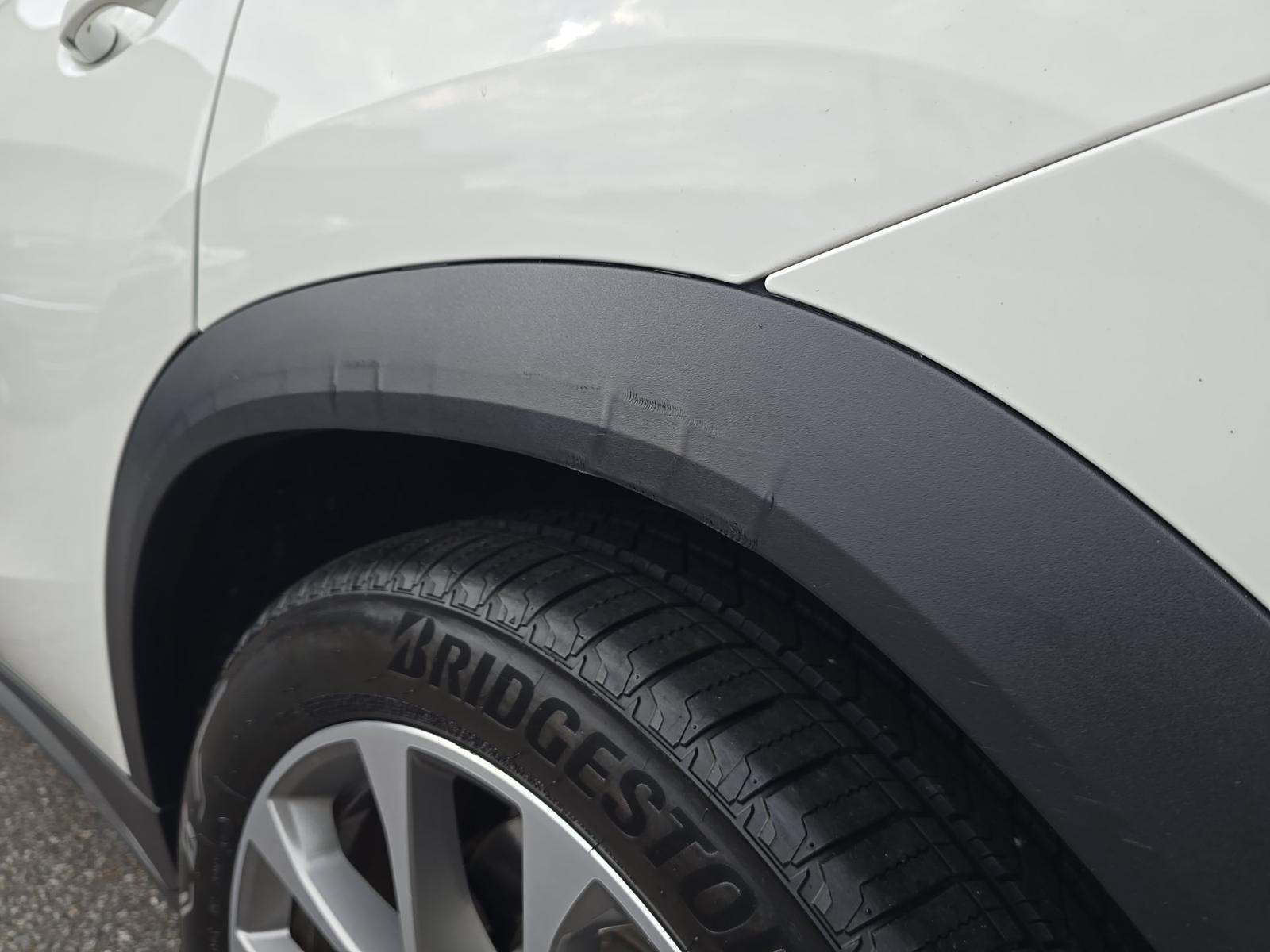 2023 BMW X6 xDrive40i AWD