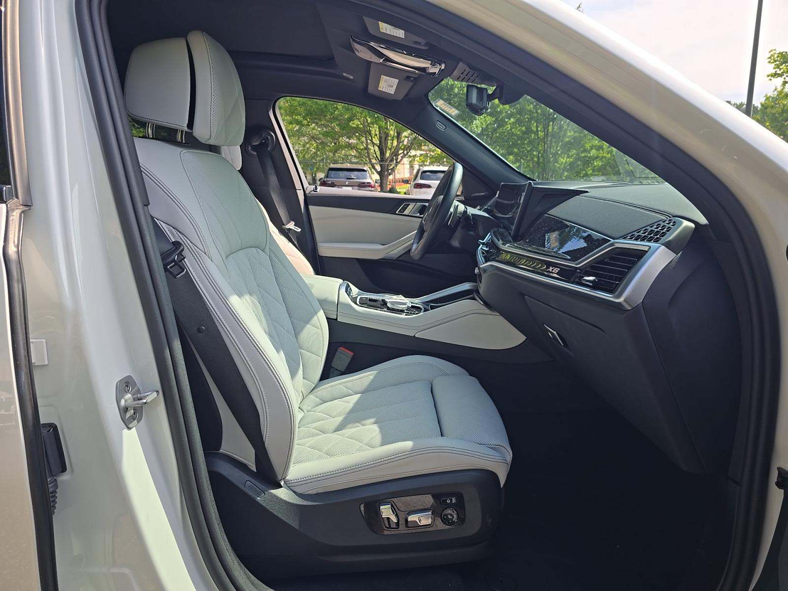 2025 BMW X6 xDrive40i AWD