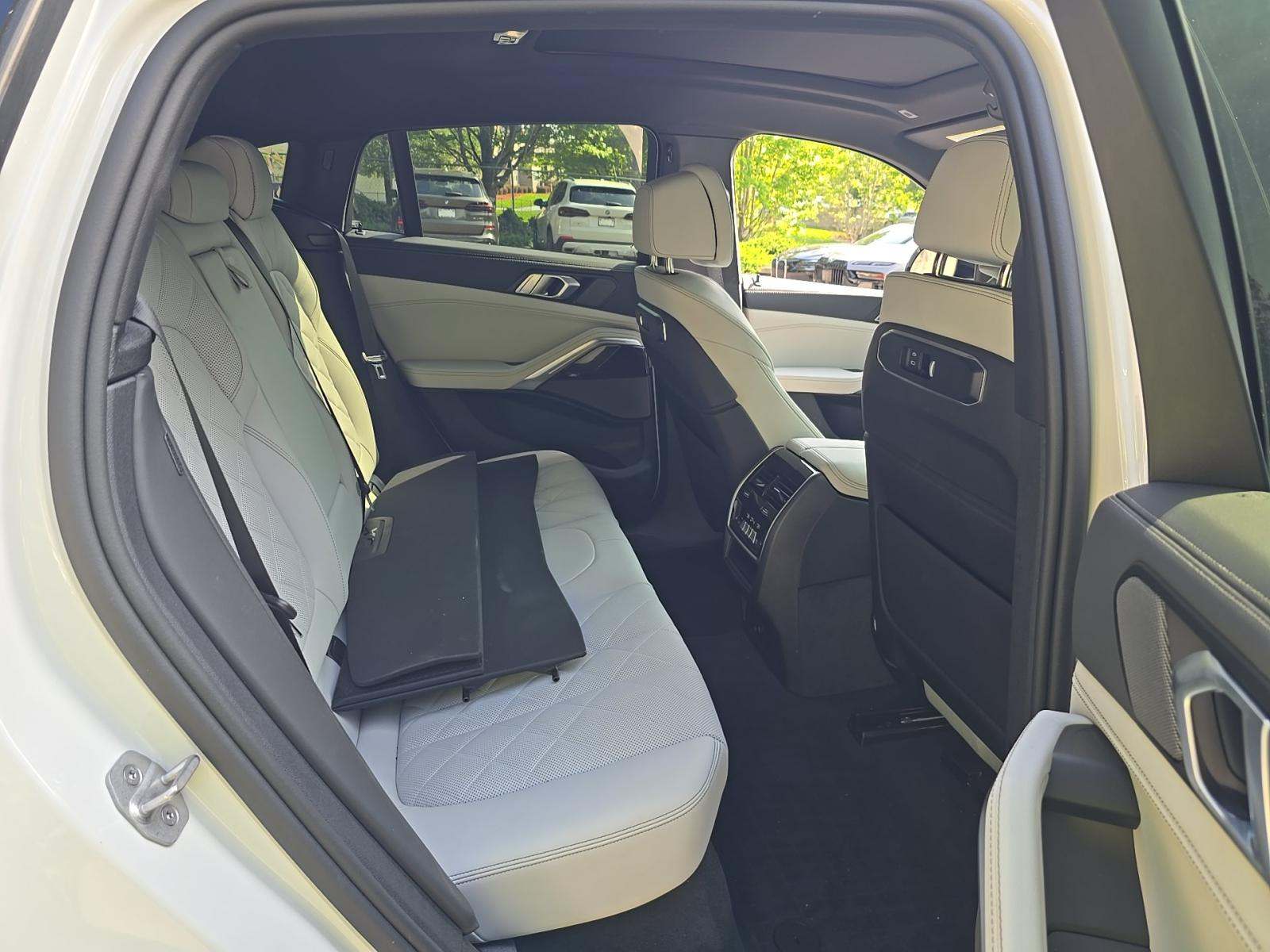 2025 BMW X6 xDrive40i AWD
