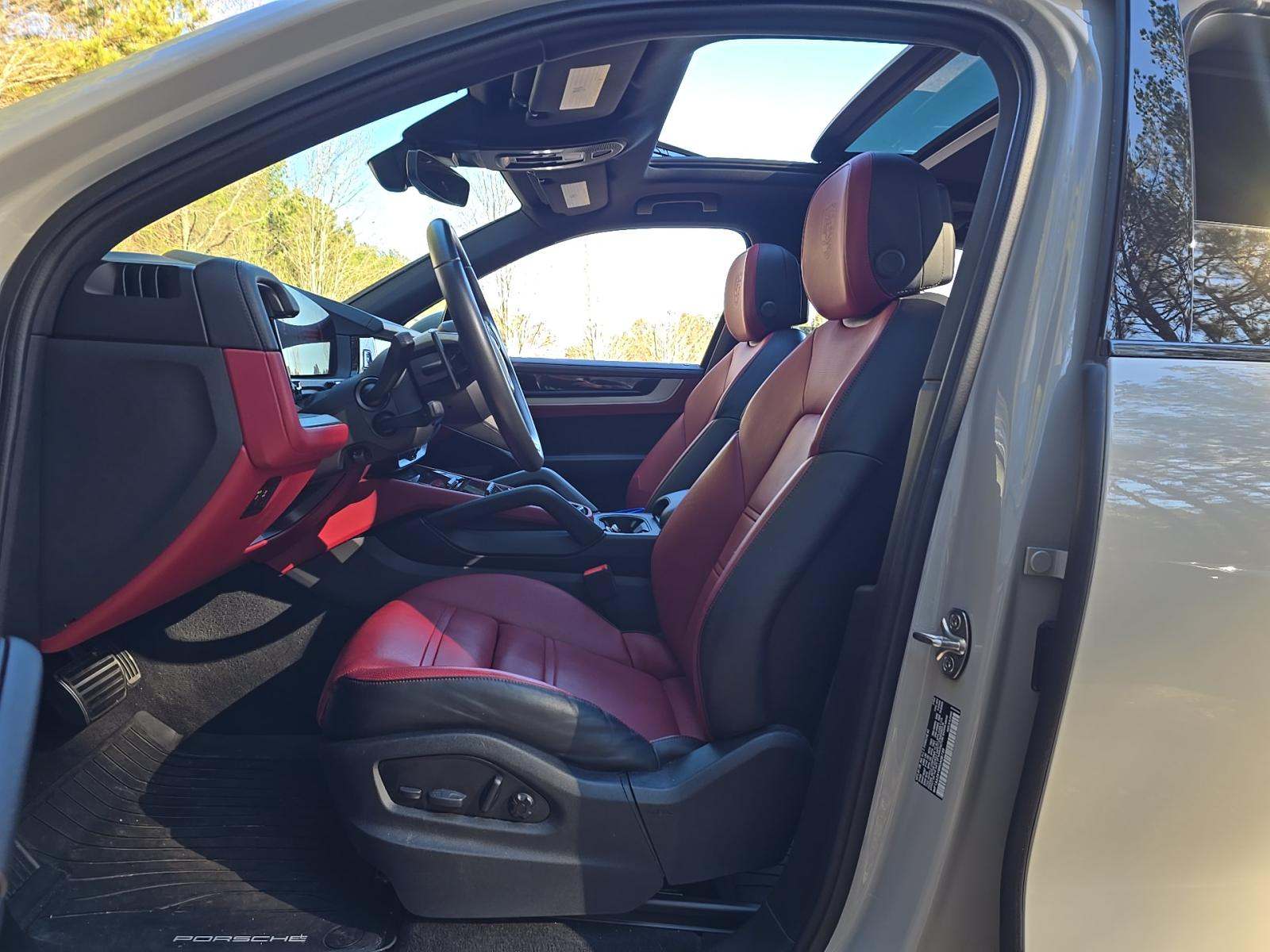 2024 Porsche Cayenne Base AWD