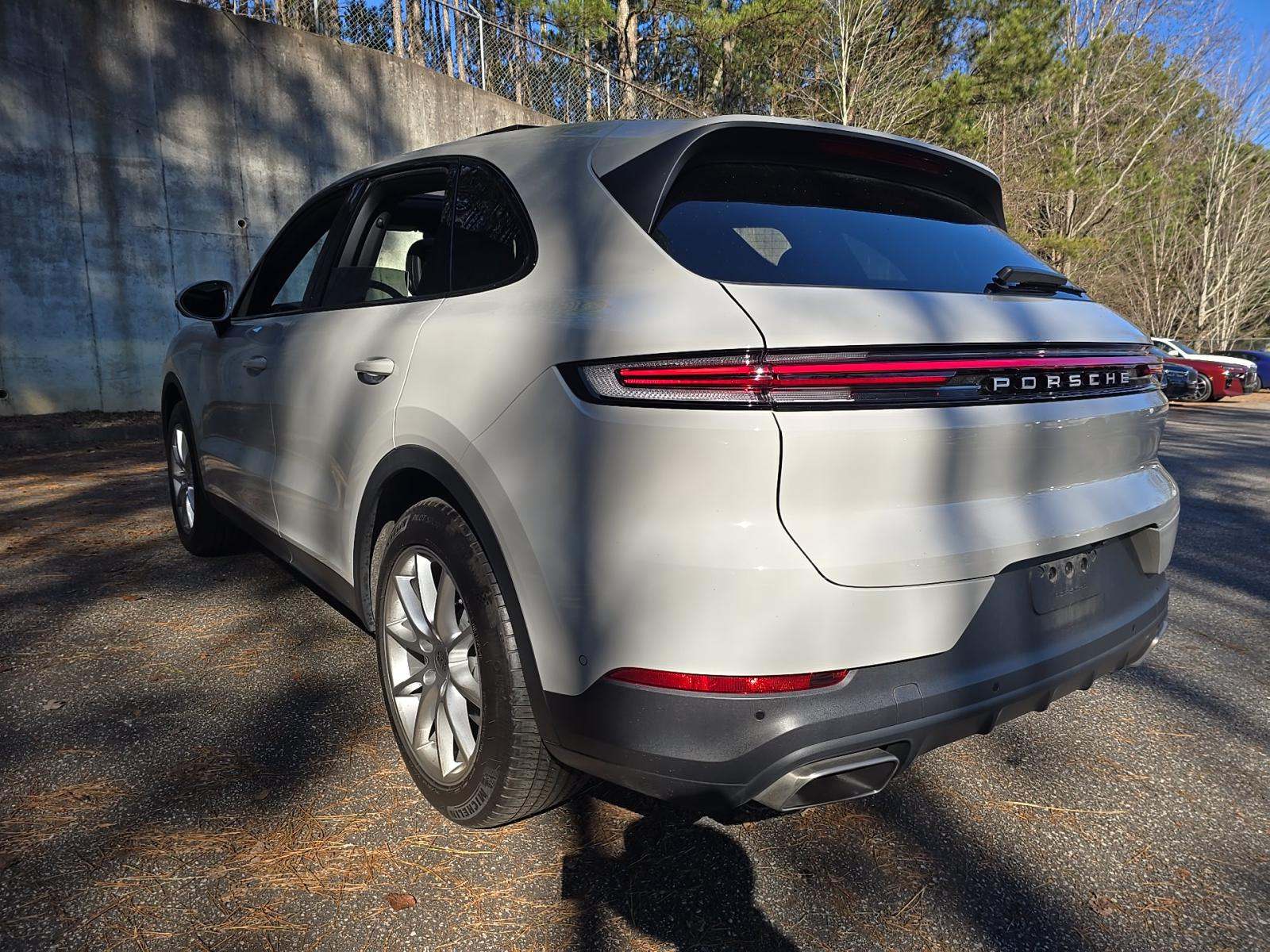 2024 Porsche Cayenne Base AWD