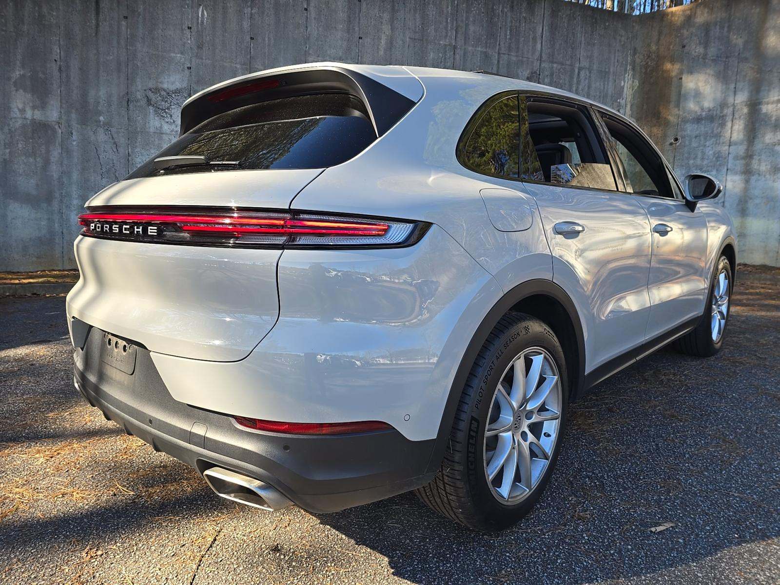 2024 Porsche Cayenne Base AWD