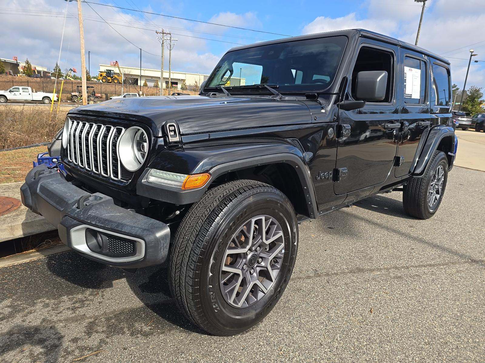 2025 Jeep Wrangler Sahara AWD