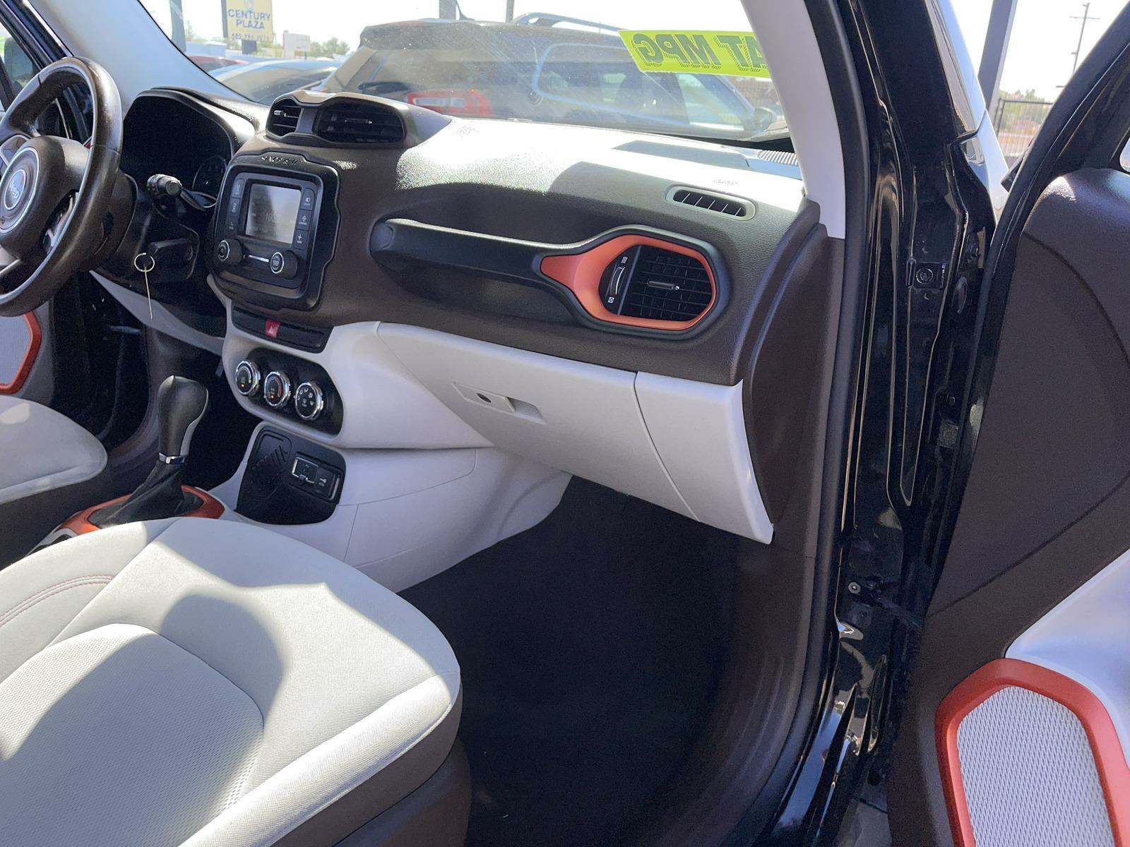 2015 Jeep Renegade Latitude FWD