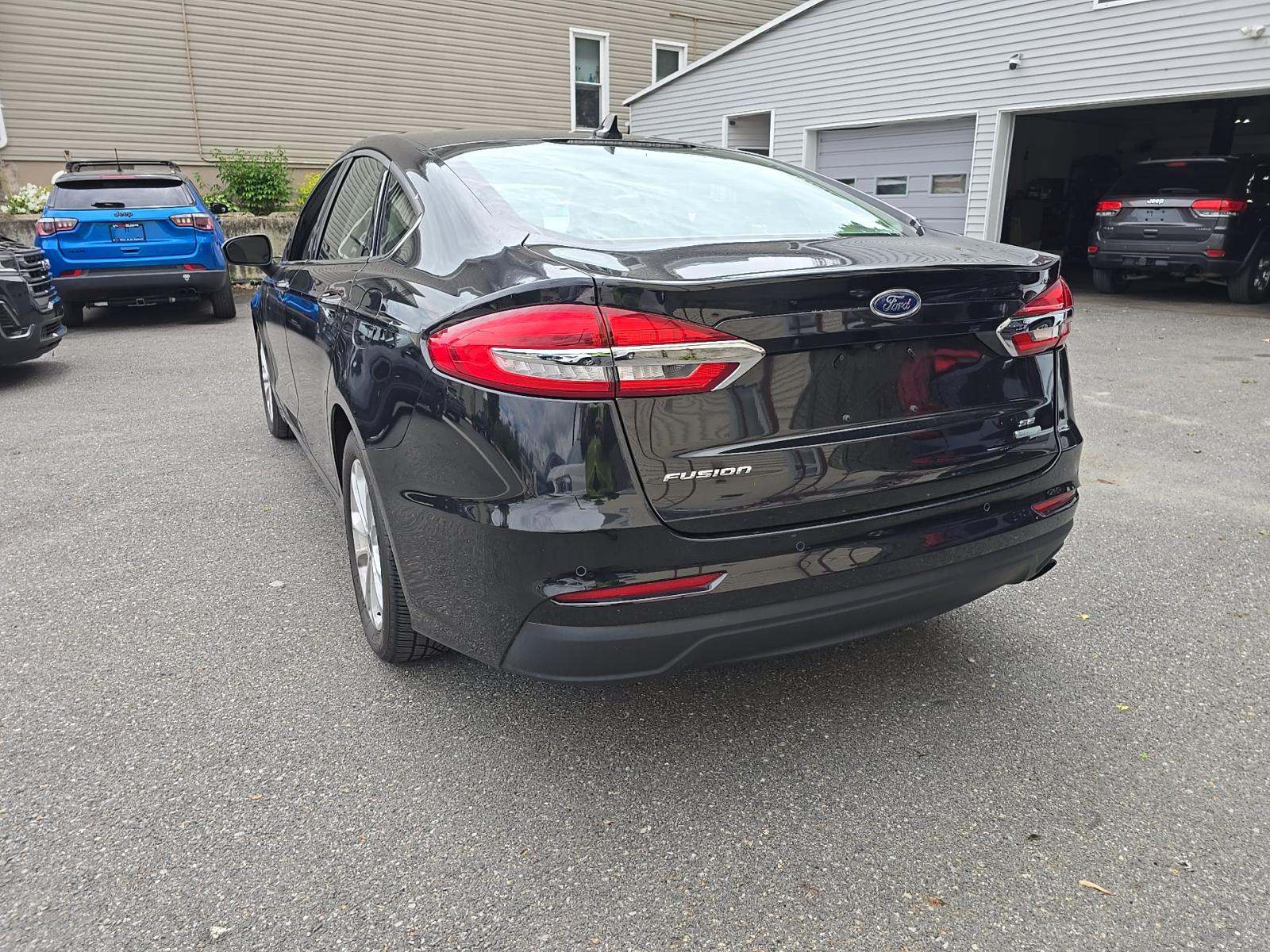 FORD FUSION - 2